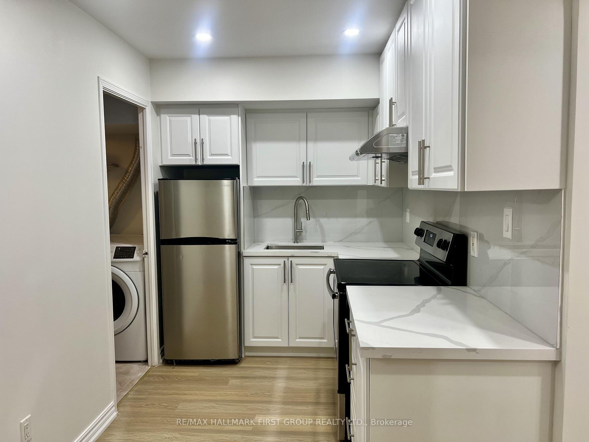 Photo 8 of 31 Shining Star Crescent, North York, Mount Dennis — HOMEH