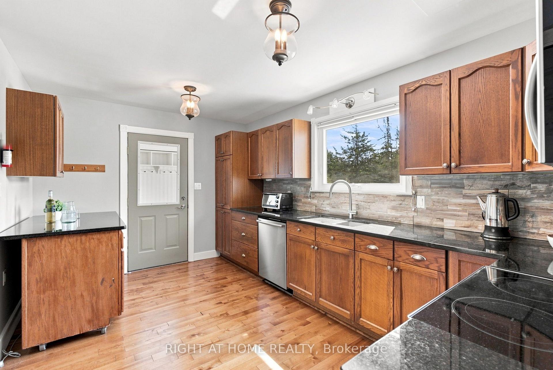 Photo 12 of 161 Preston Hill Road, Quinte West, Murray Ward — HOMEH