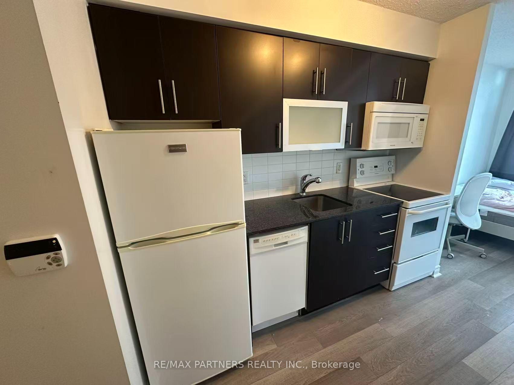 Photo 6 of Unit 607, 50 Town Centre Court, Scarborough, Bendale — HOMEH
