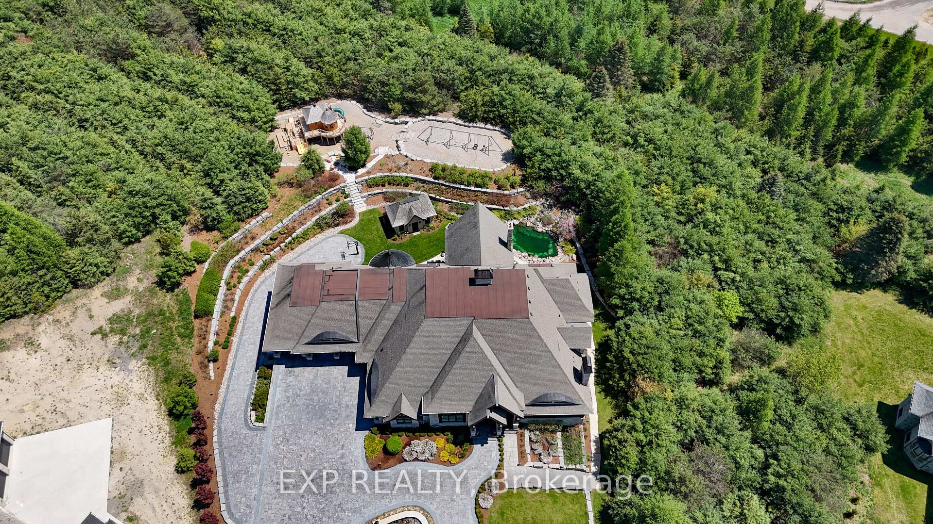 Photo 37 of 21 Edgewild Drive, Caledon, Palgrave — HOMEH