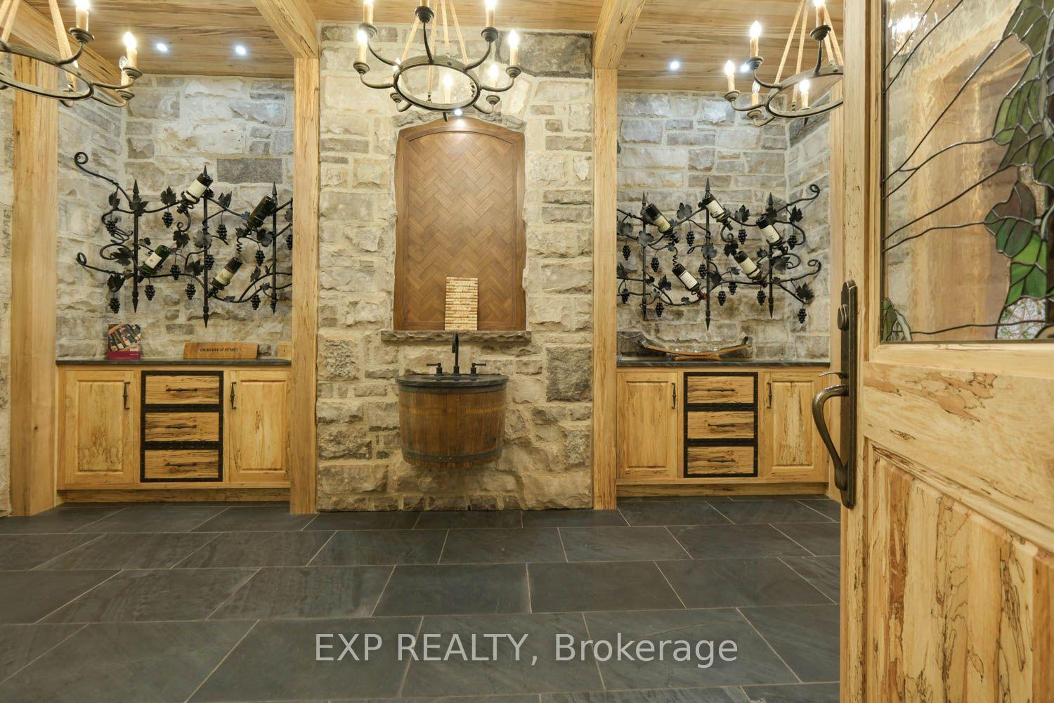 Photo 38 of 21 Edgewild Drive, Caledon, Palgrave — HOMEH