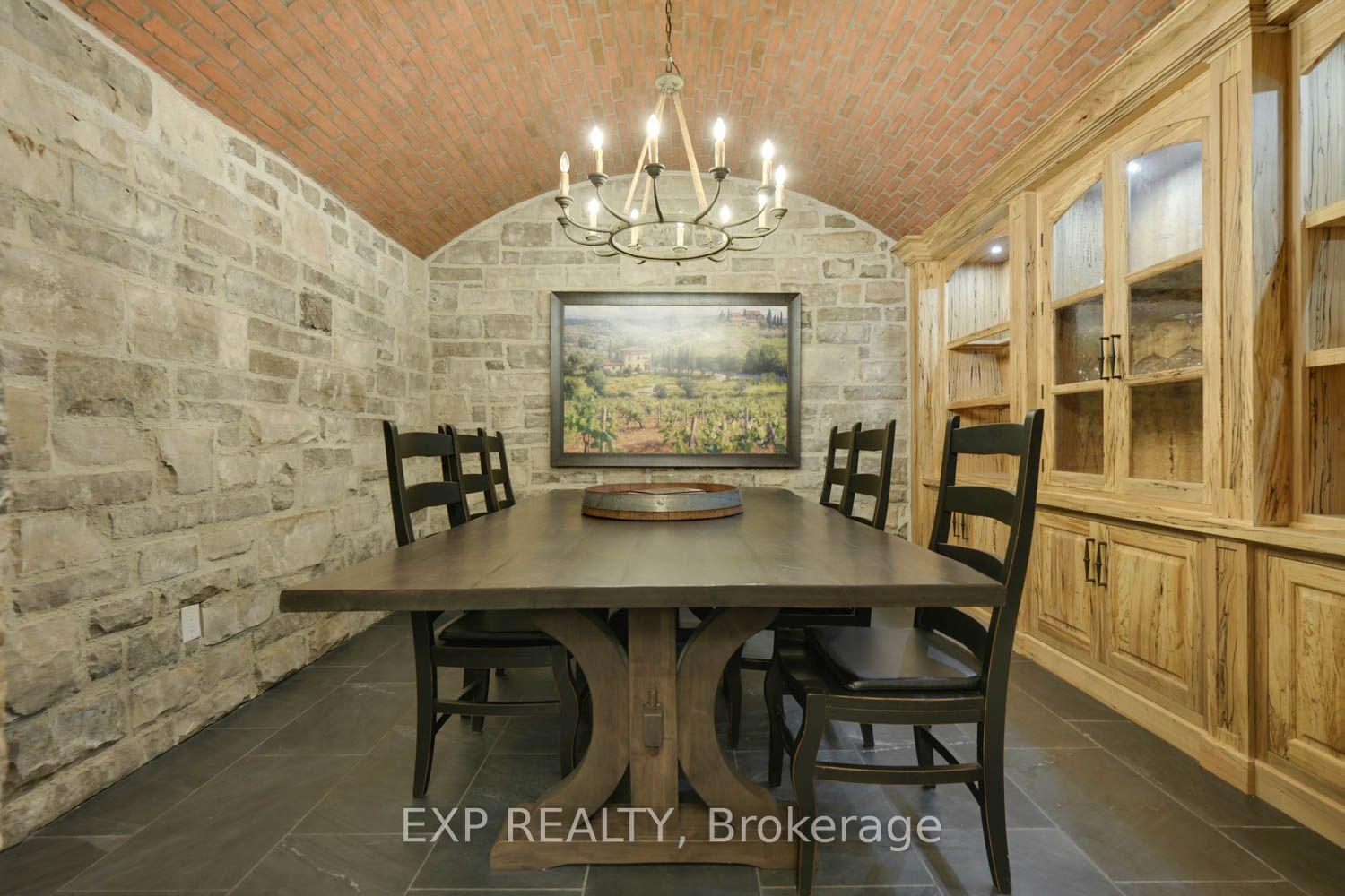 Photo 39 of 21 Edgewild Drive, Caledon, Palgrave — HOMEH