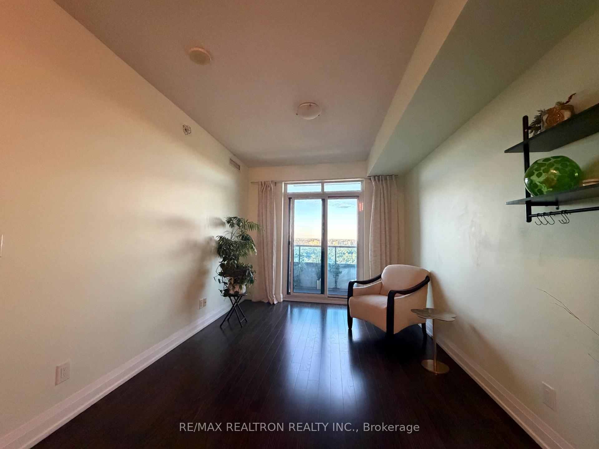 Photo 15 of Unit 1703, 7171 Yonge Street, Markham, Grandview — HOMEH