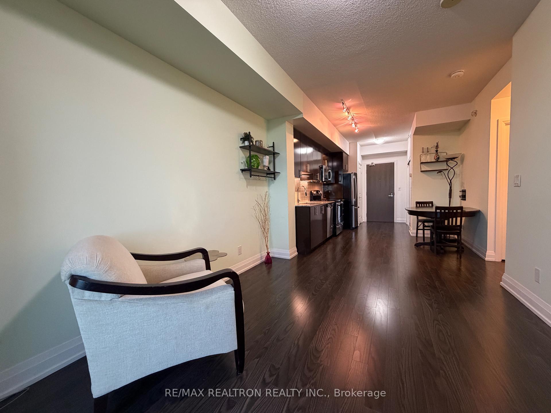 Photo 16 of Unit 1703, 7171 Yonge Street, Markham, Grandview — HOMEH