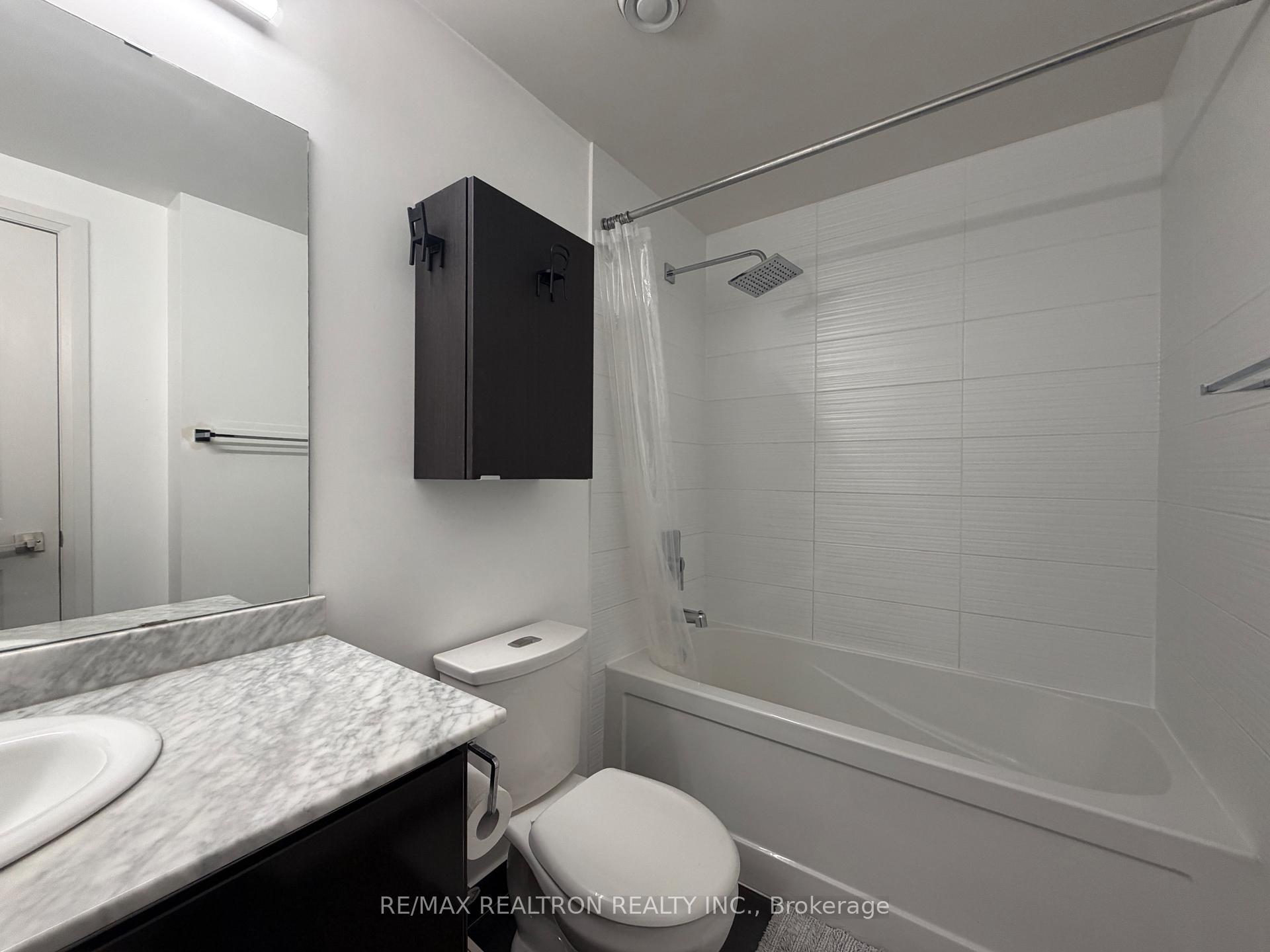 Photo 25 of Unit 1703, 7171 Yonge Street, Markham, Grandview — HOMEH