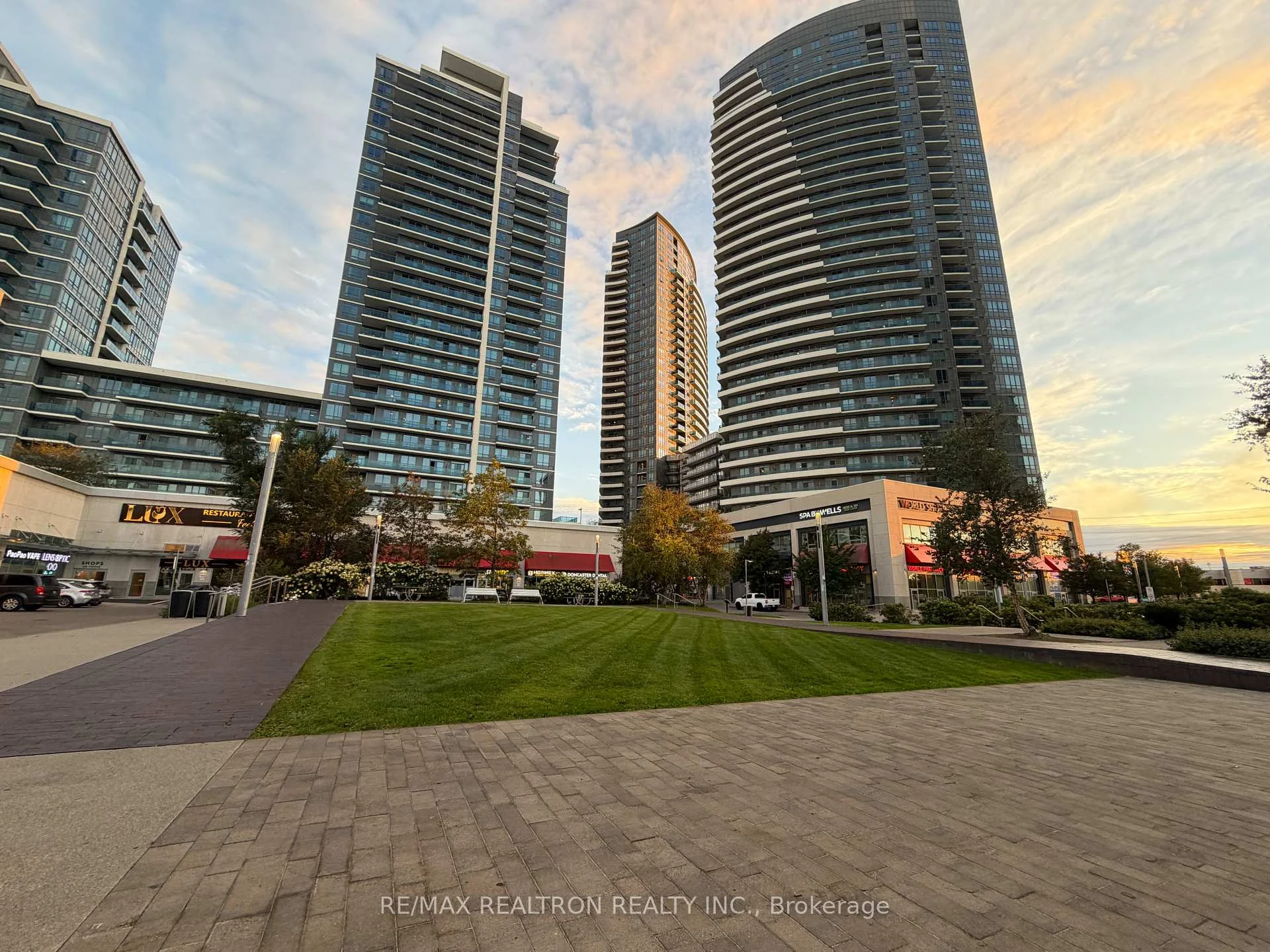 Photo 37 of Unit 1703, 7171 Yonge Street, Markham, Grandview — HOMEH