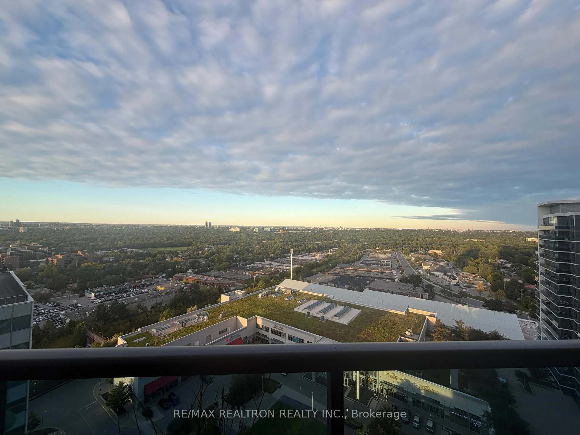 Photo 39 of Unit 1703, 7171 Yonge Street, Markham, Grandview — HOMEH