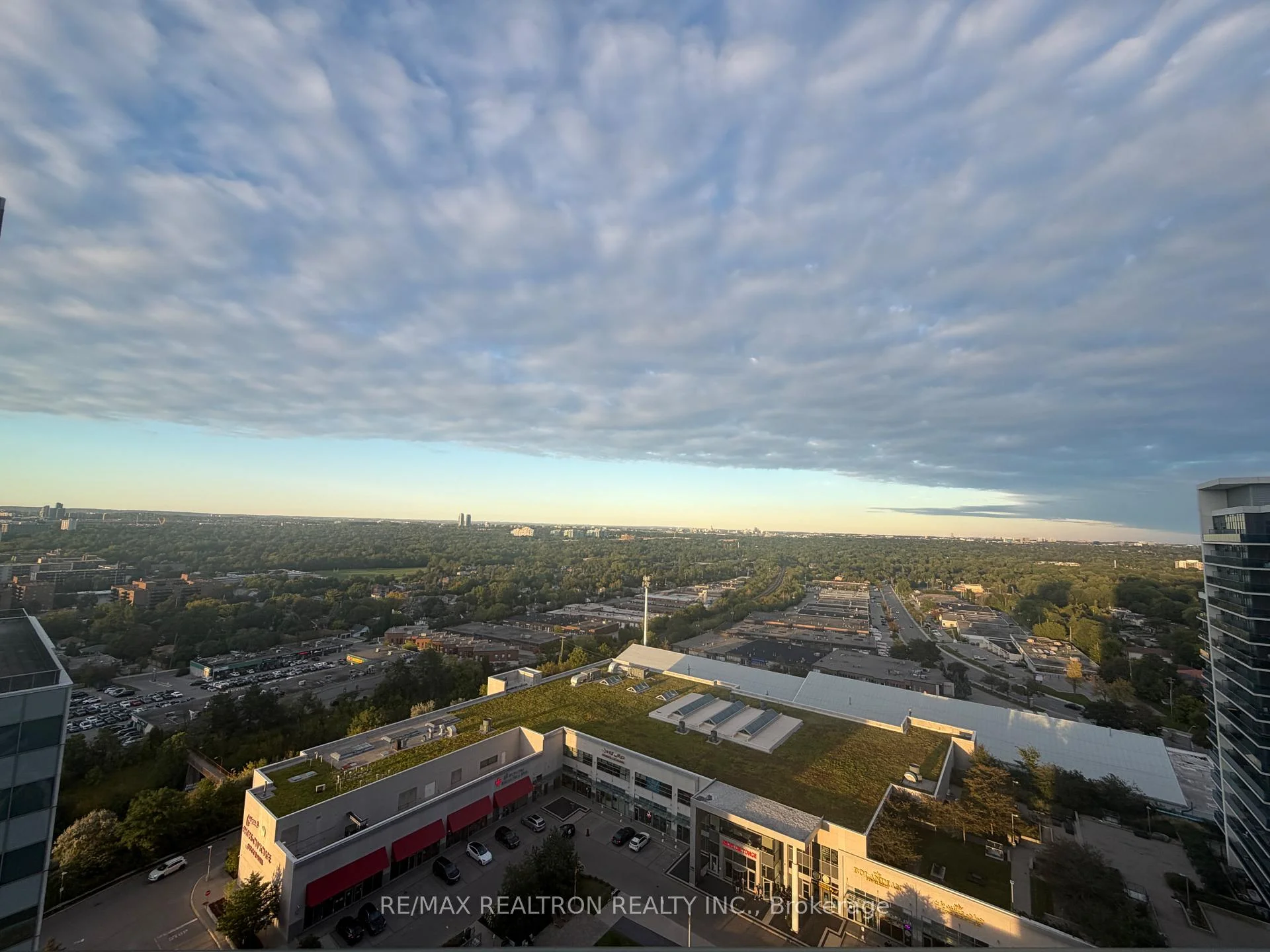 Photo 40 of Unit 1703, 7171 Yonge Street, Markham, Grandview — HOMEH