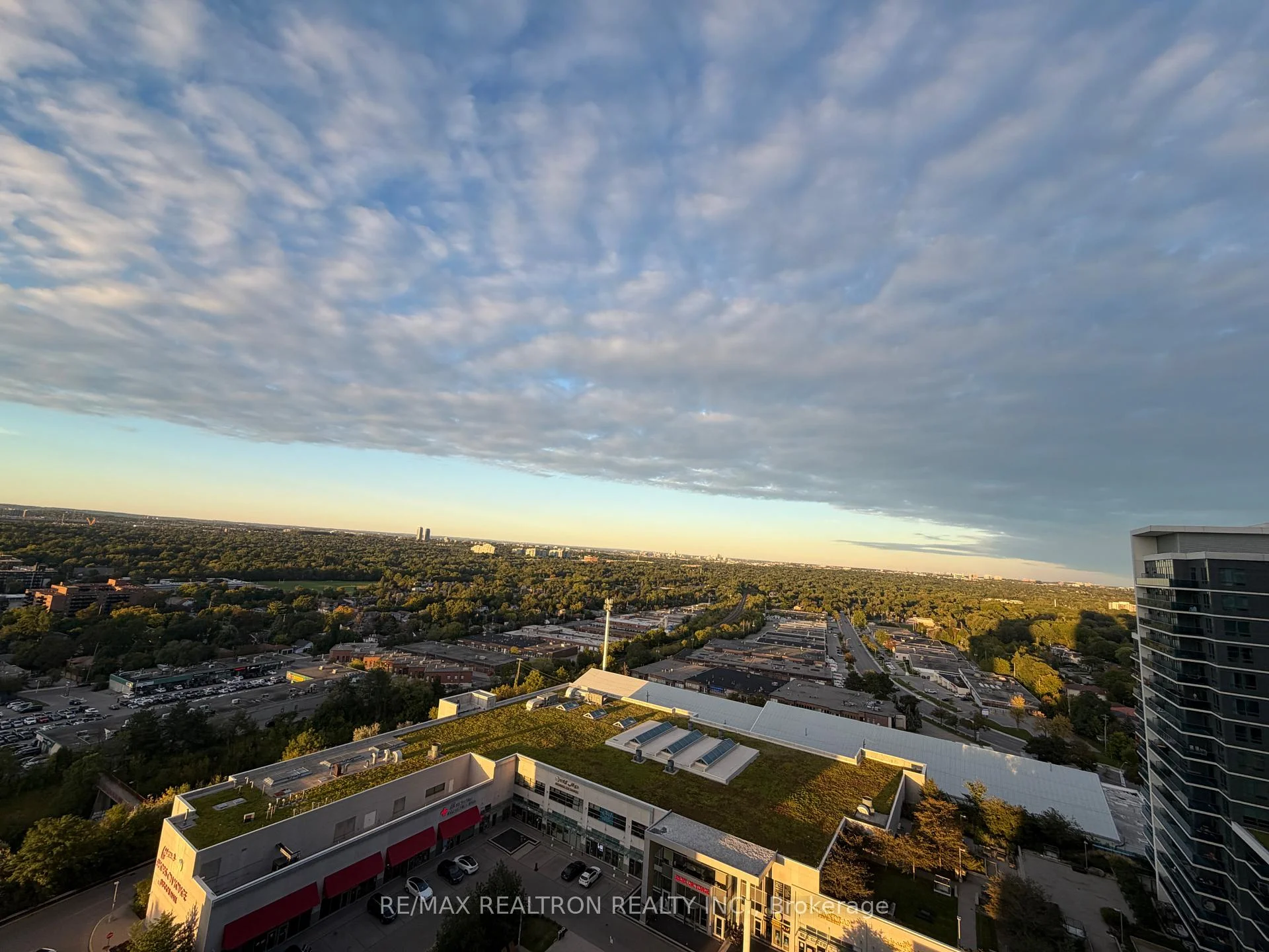 Photo 41 of Unit 1703, 7171 Yonge Street, Markham, Grandview — HOMEH