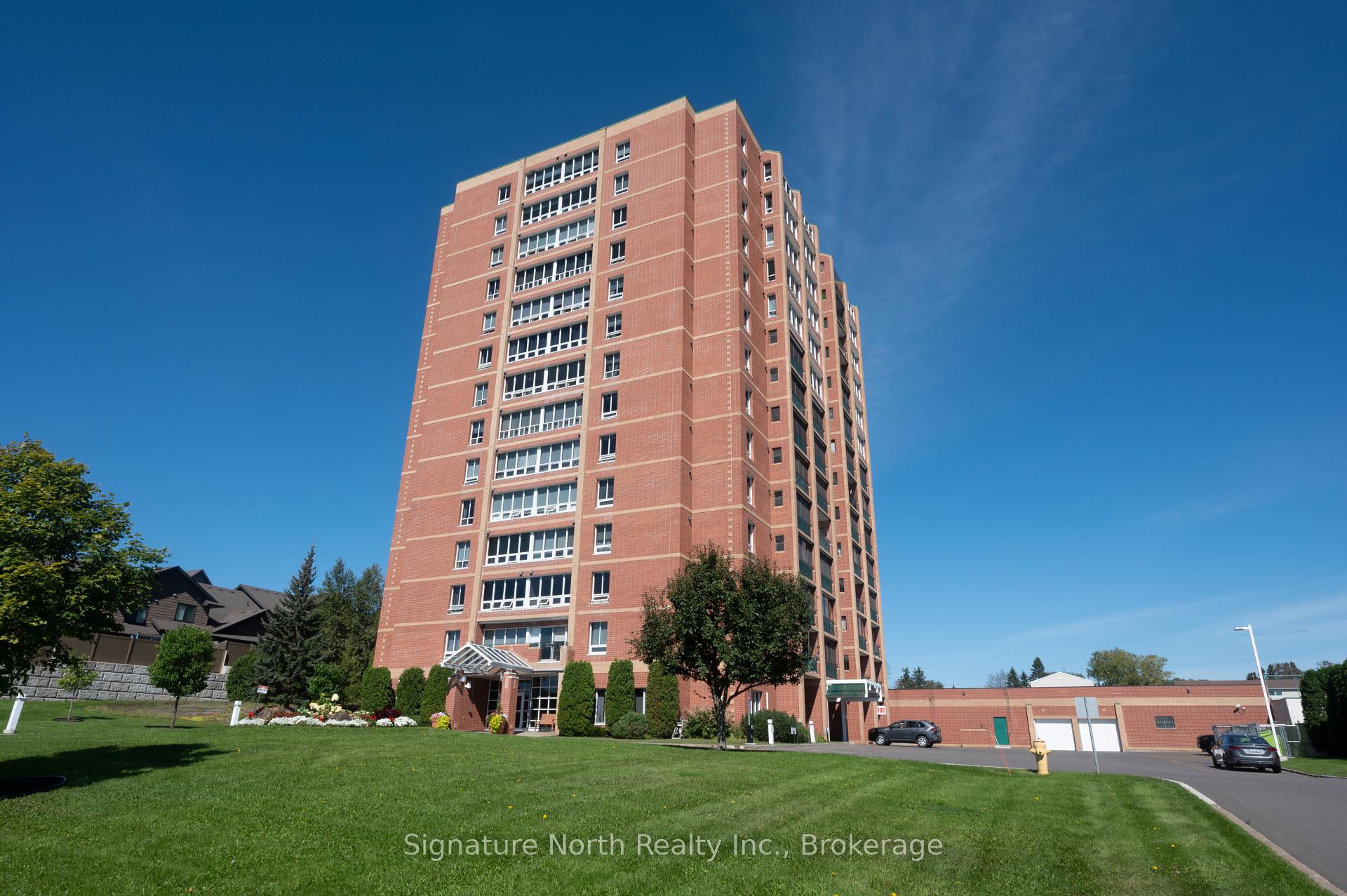 Photo of Unit 1402, 590 Beverly Street