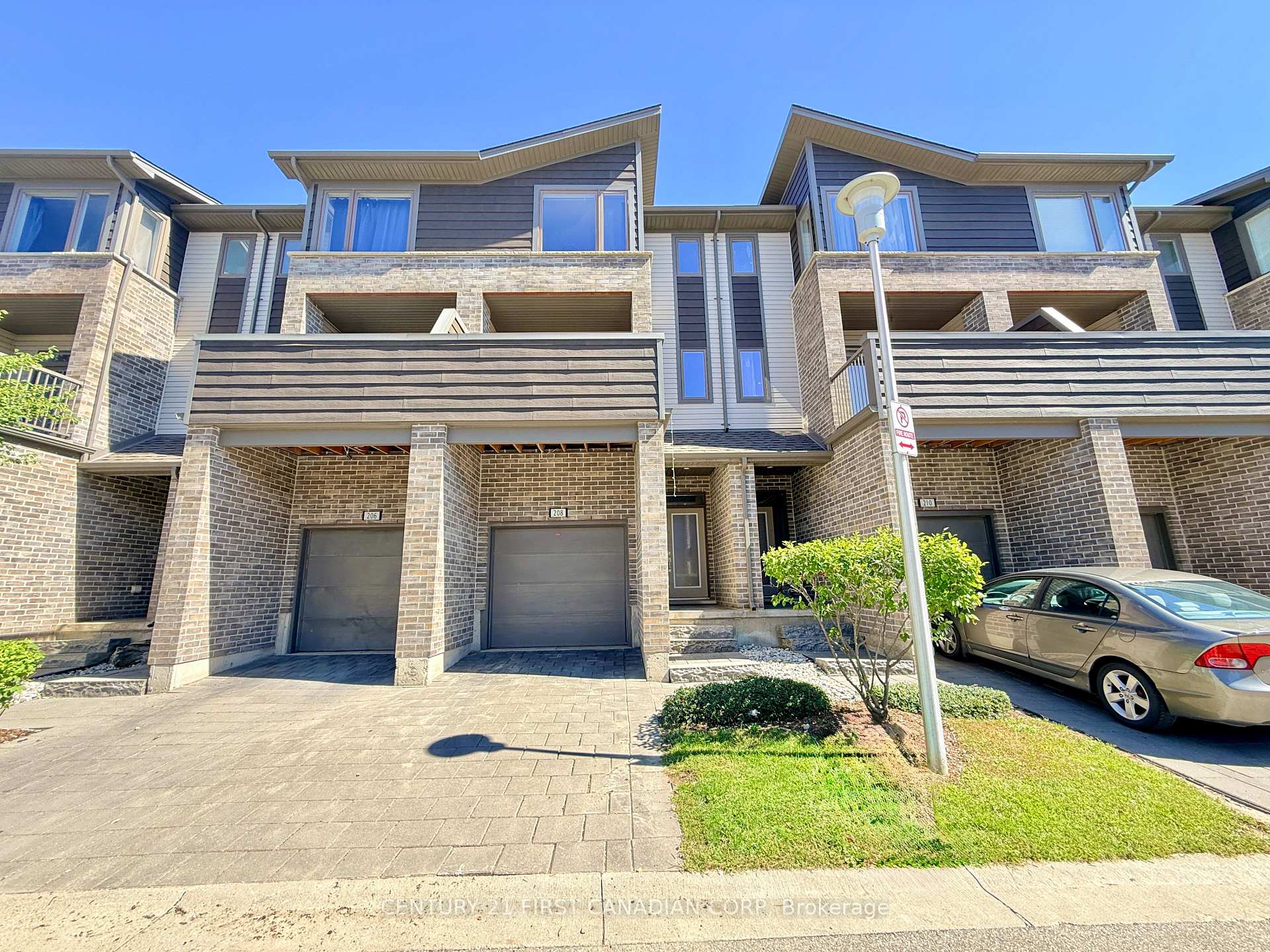 Photo of Unit 208, 1960 Dalmagarry Road