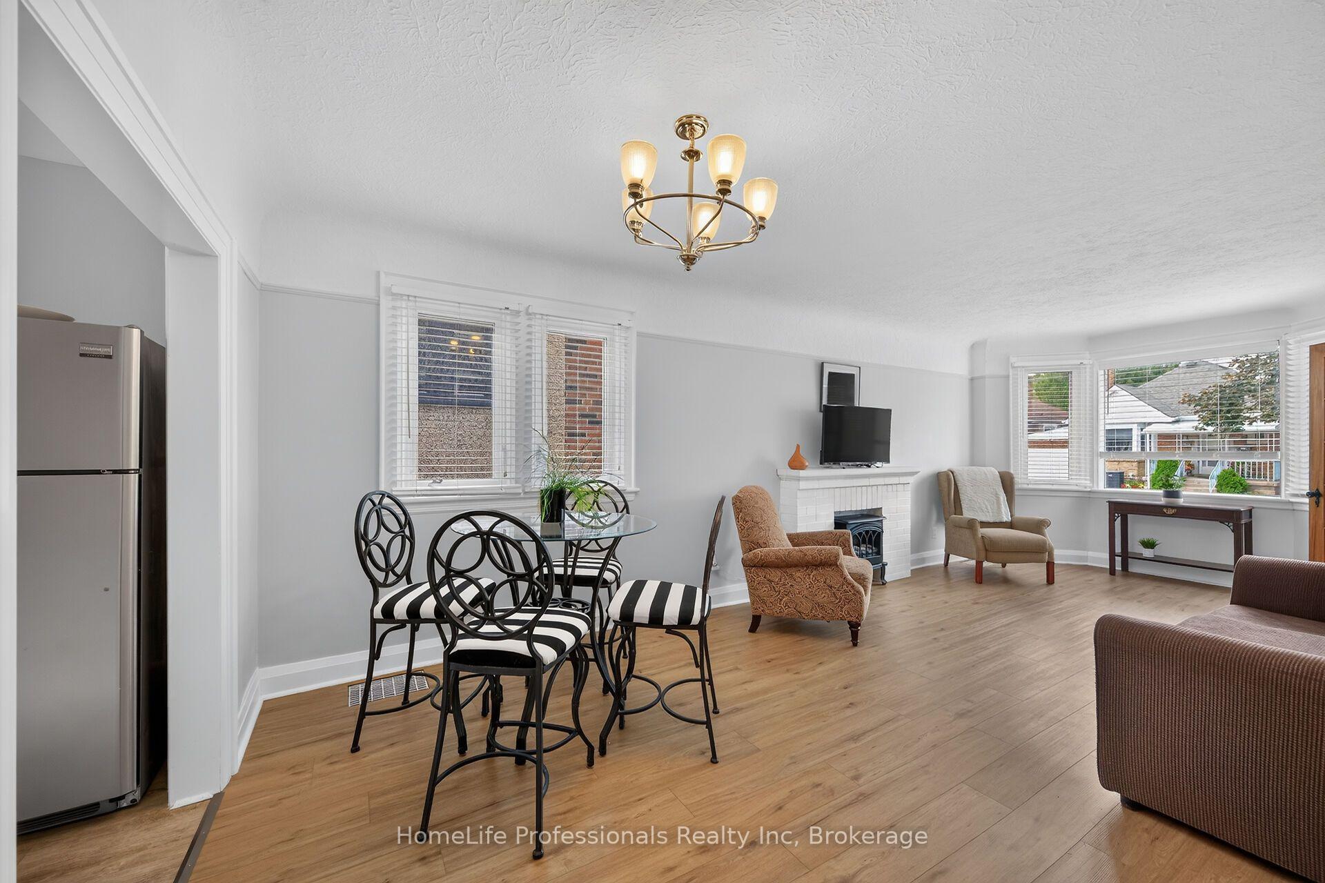 Photo 9 of 43 Cameron Avenue S, Hamilton, Bartonville — HOMEH