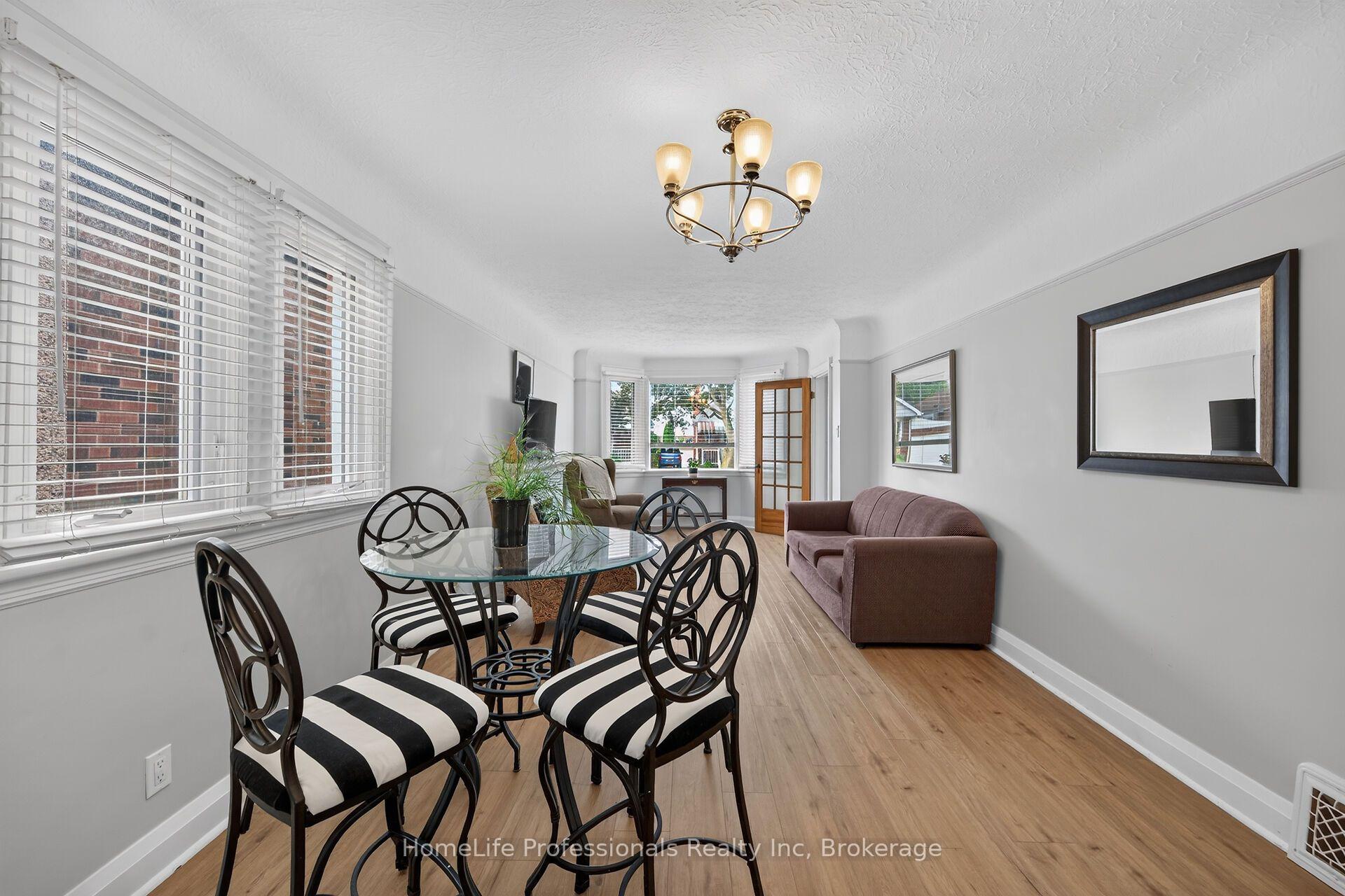 Photo 10 of 43 Cameron Avenue S, Hamilton, Bartonville — HOMEH
