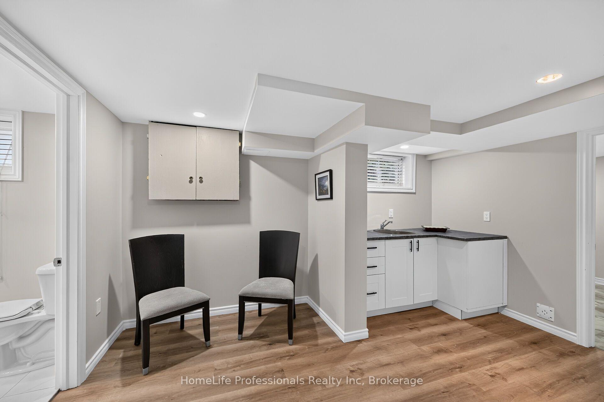 Photo 31 of 43 Cameron Avenue S, Hamilton, Bartonville — HOMEH