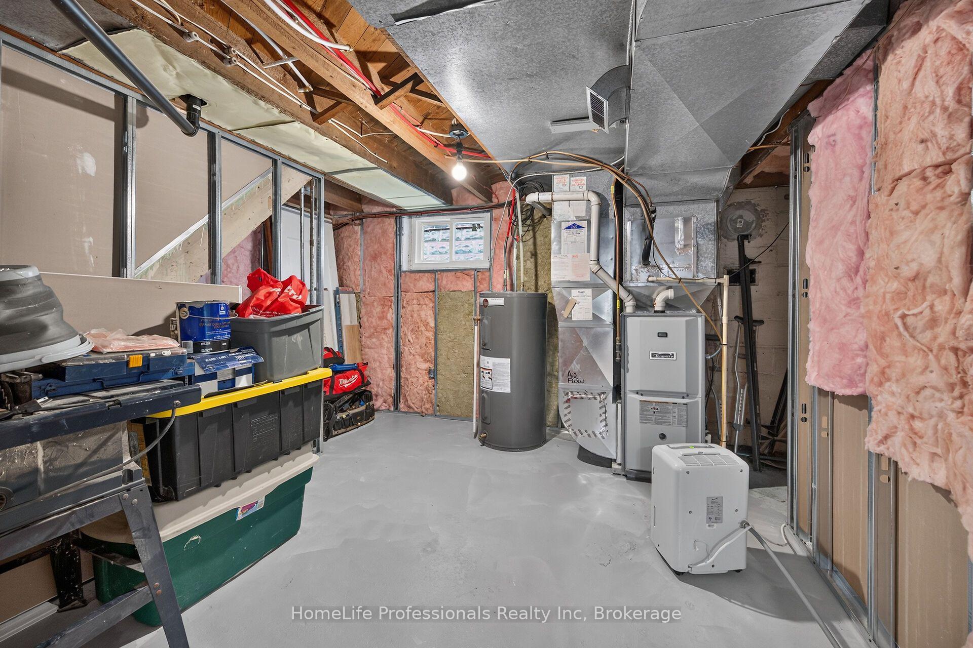 Photo 38 of 43 Cameron Avenue S, Hamilton, Bartonville — HOMEH