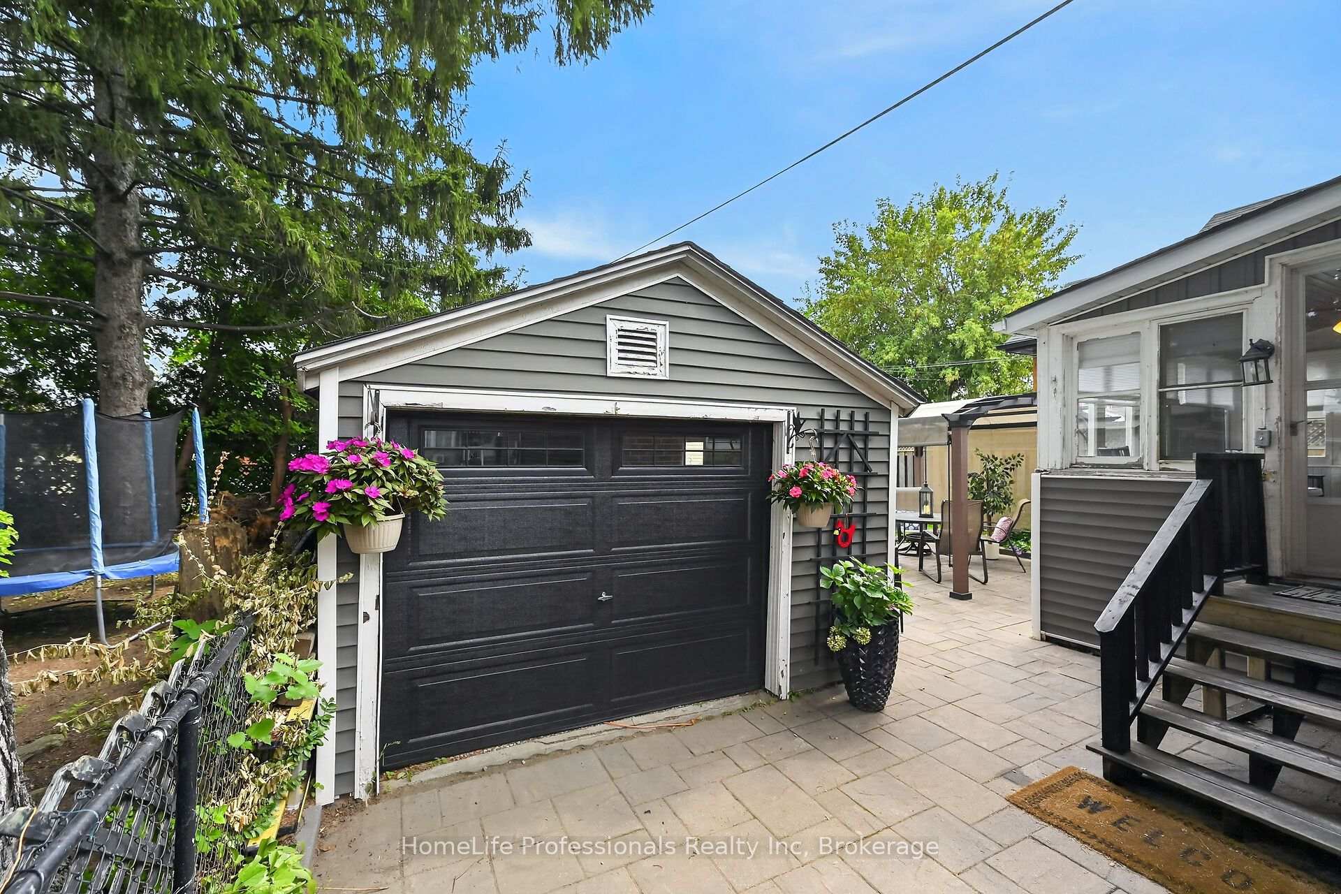 Photo 39 of 43 Cameron Avenue S, Hamilton, Bartonville — HOMEH