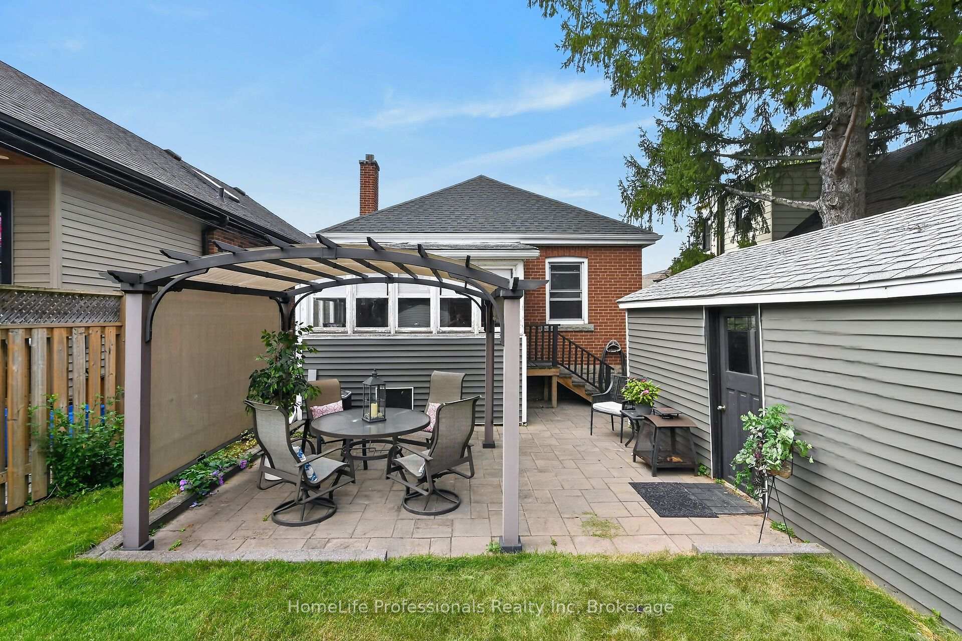Photo 42 of 43 Cameron Avenue S, Hamilton, Bartonville — HOMEH