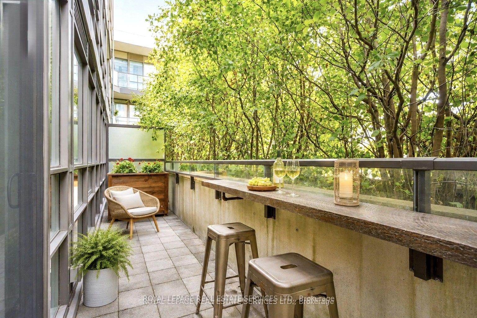 Photo 3 of Unit 414, 8 Fieldway Road, Etobicoke, Islington-City Centre West — HOMEH