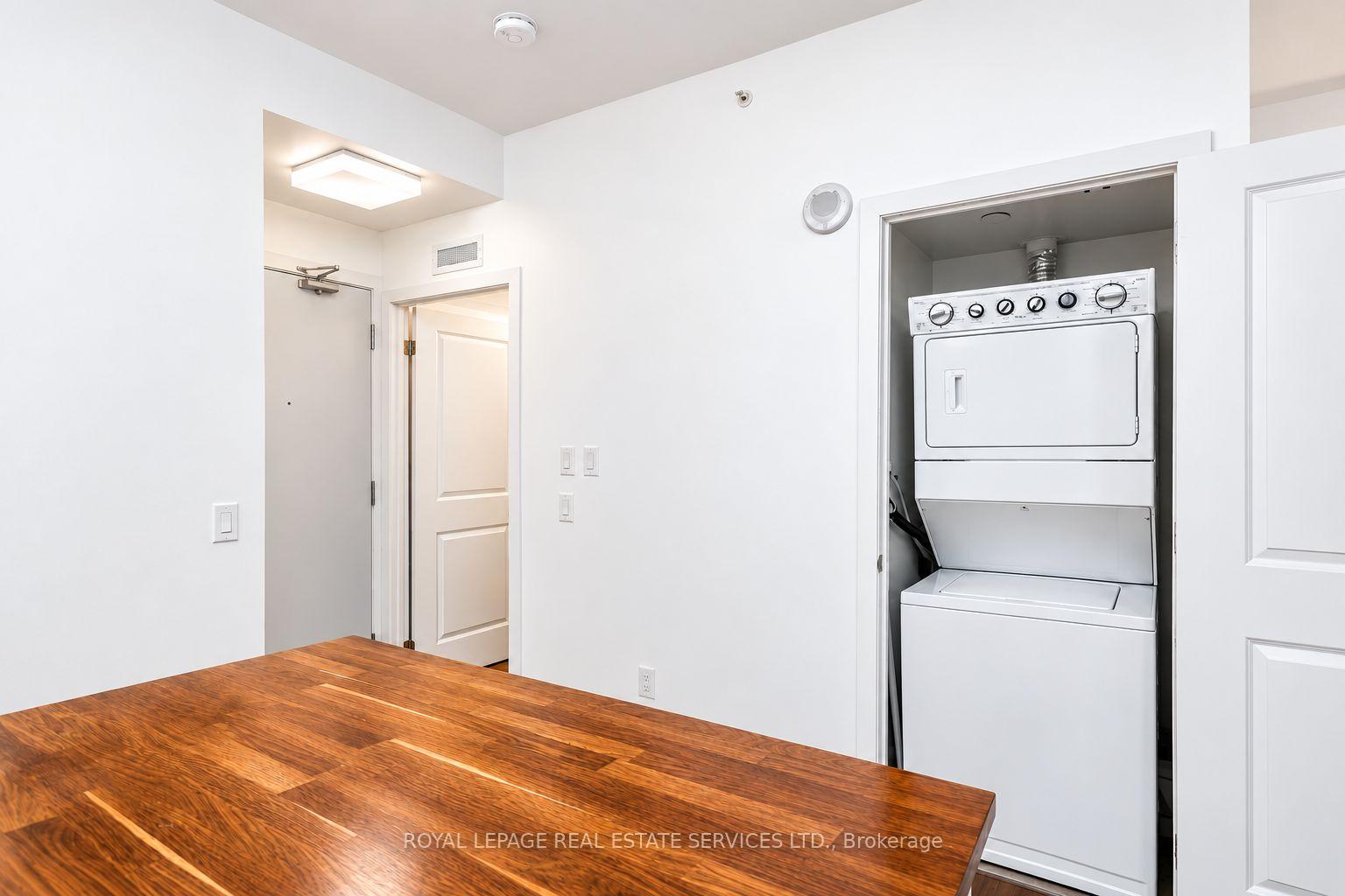 Photo 10 of Unit 414, 8 Fieldway Road, Etobicoke, Islington-City Centre West — HOMEH