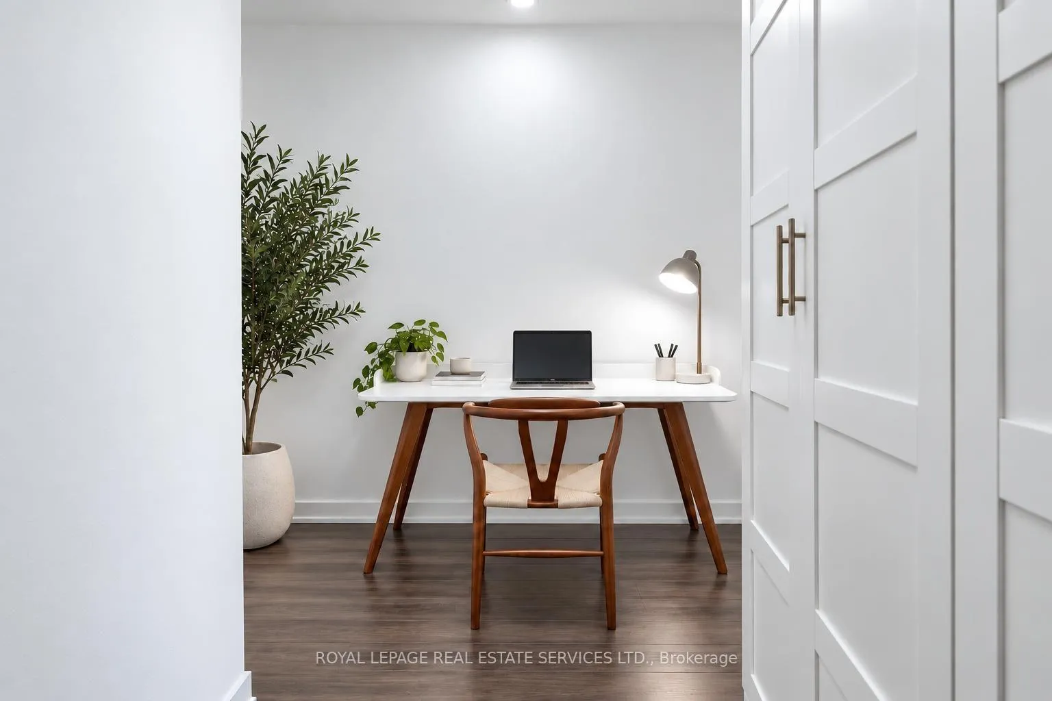 Photo 8 of Unit 414, 8 Fieldway Road, Etobicoke, Islington-City Centre West — HOMEH