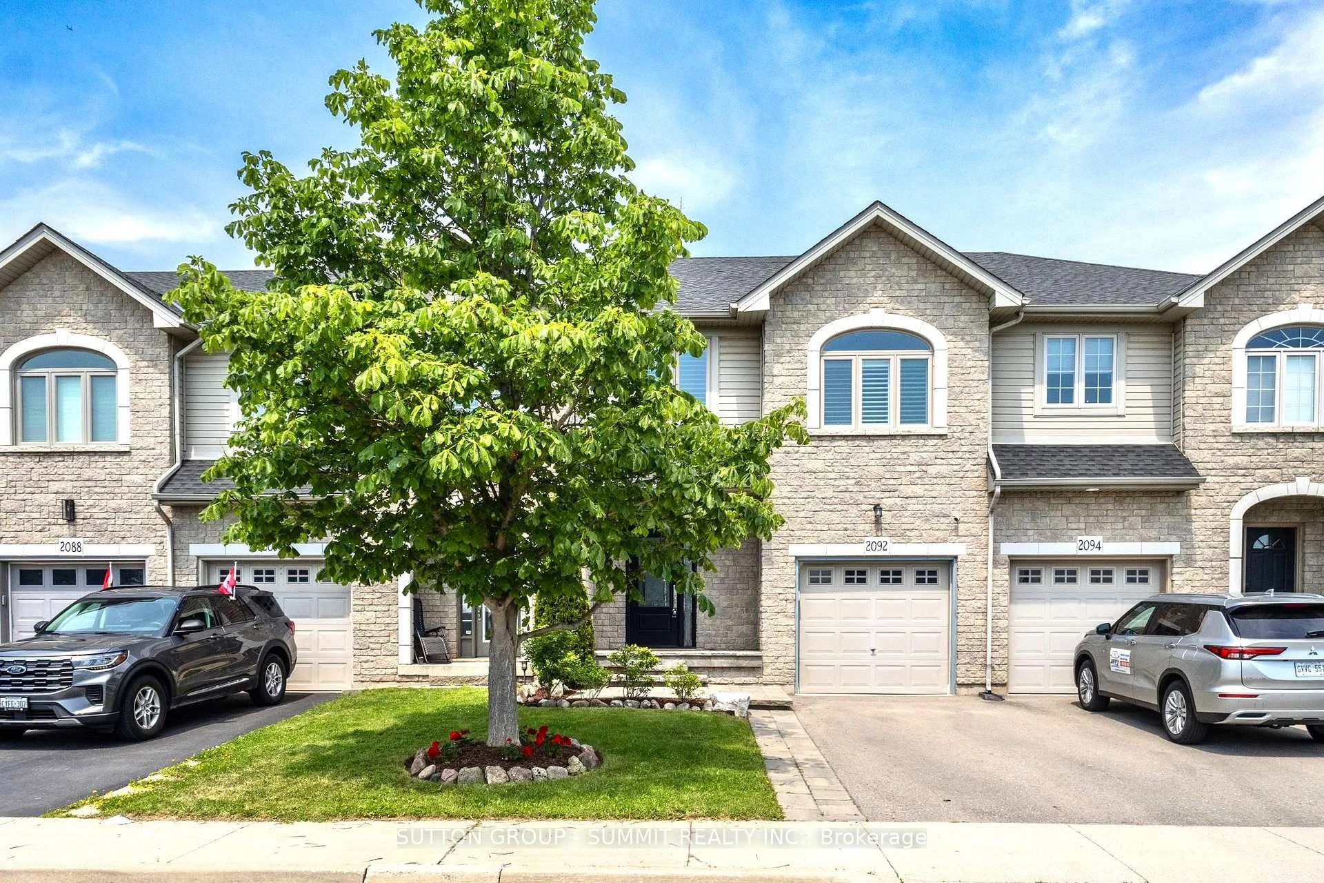 Photo of 2092 English Crescent