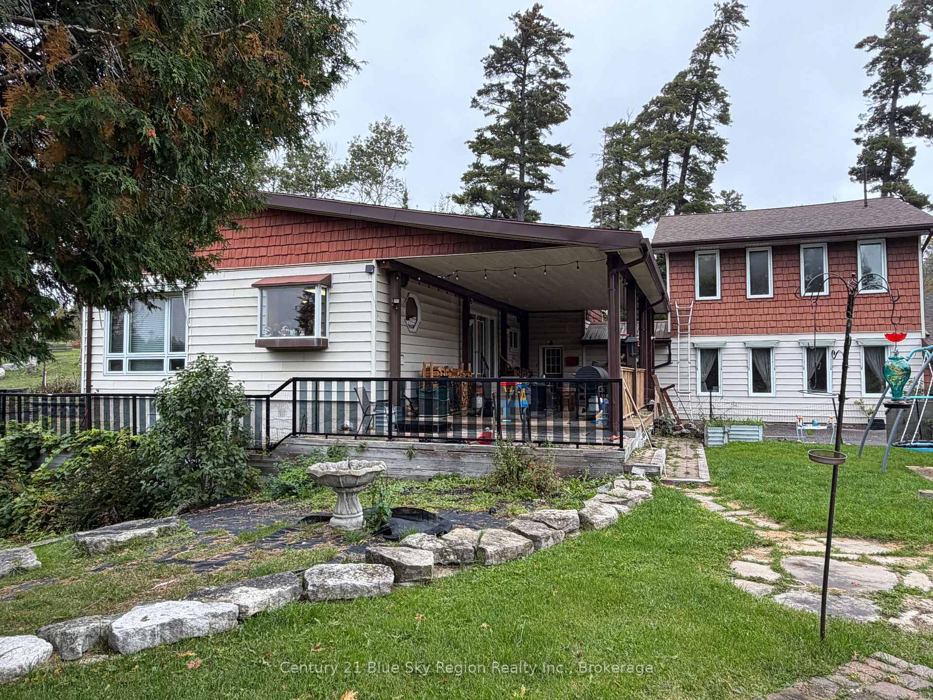 Photo 3 of 6455 Highway 11 N, Temagami — HOMEH