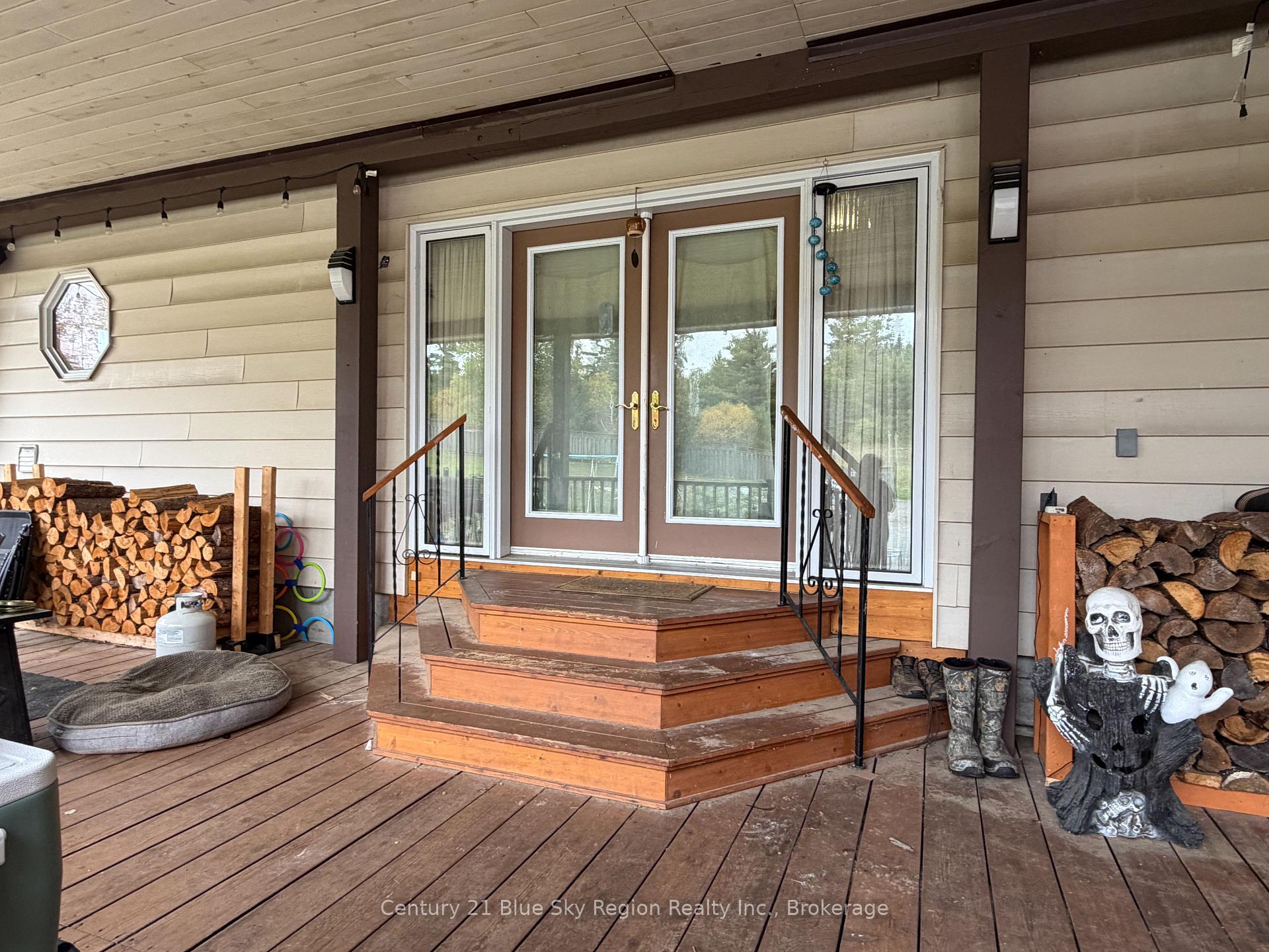 Photo 4 of 6455 Highway 11 N, Temagami — HOMEH