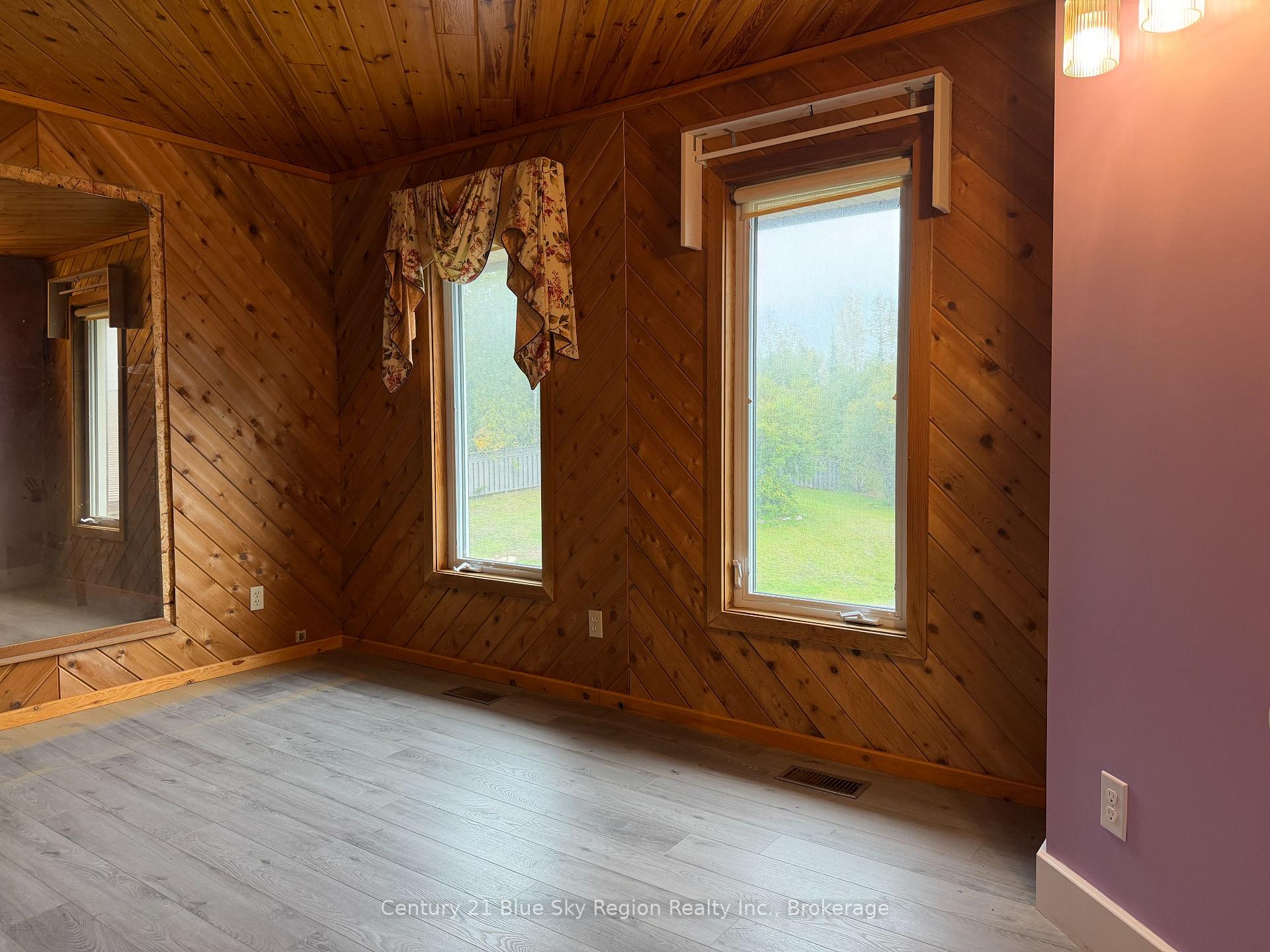Photo 23 of 6455 Highway 11 N, Temagami — HOMEH