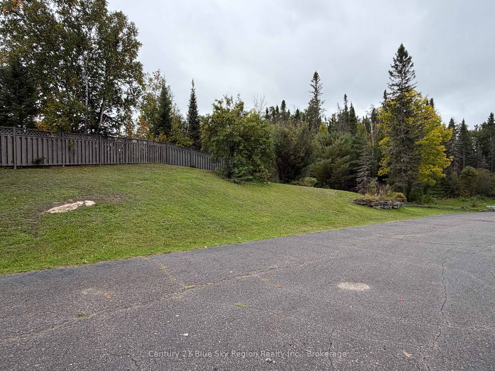 Photo 32 of 6455 Highway 11 N, Temagami — HOMEH