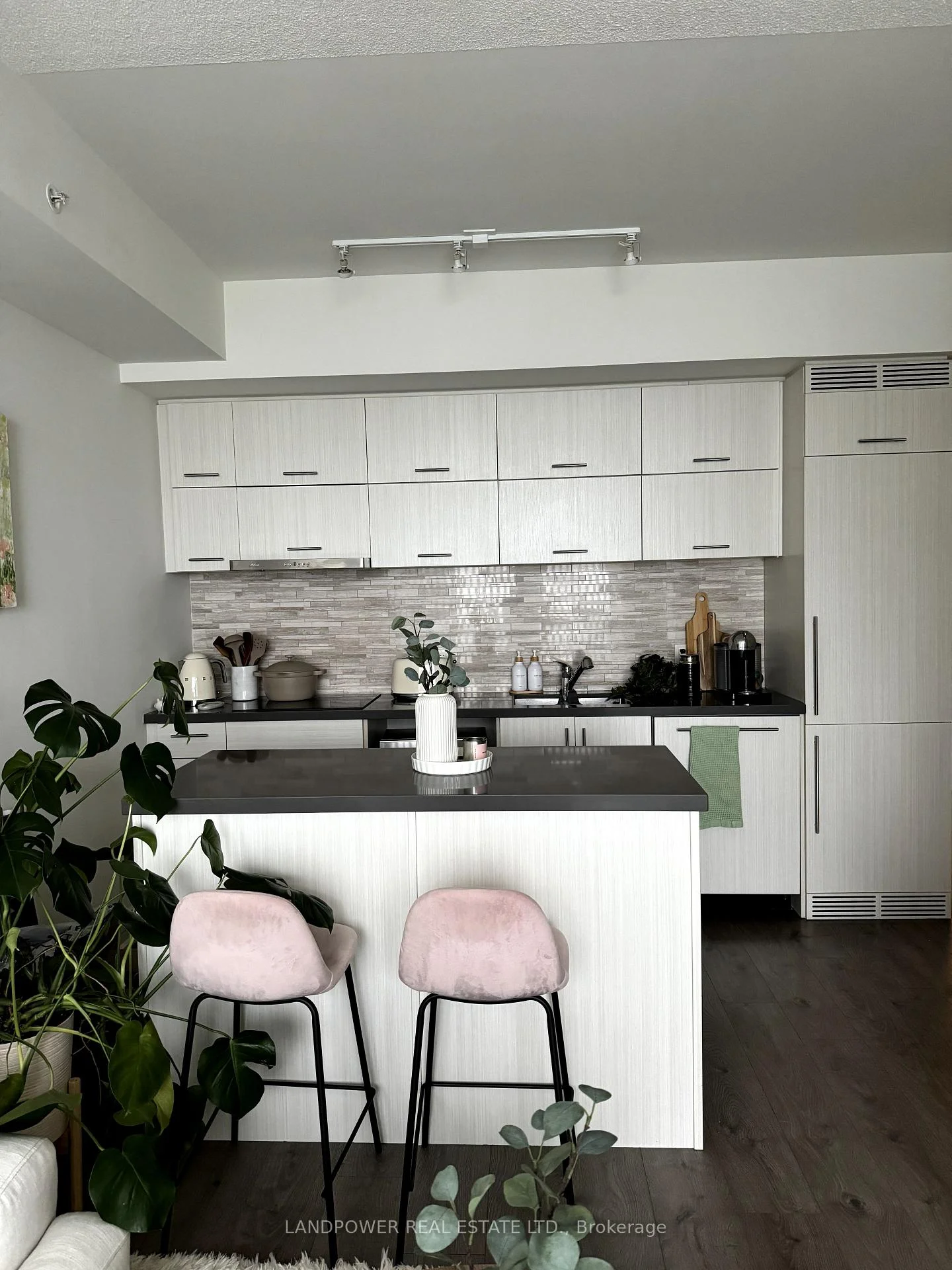 Photo 14 of Unit 1116, 8081 Birchmount Road, Markham, Unionville — HOMEH