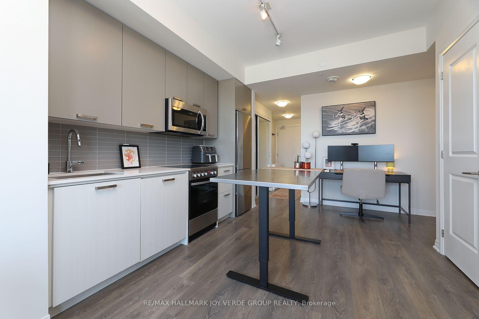 Photo 7 of Unit 616, 2301 Danforth Avenue, Toronto, East End-Danforth — HOMEH