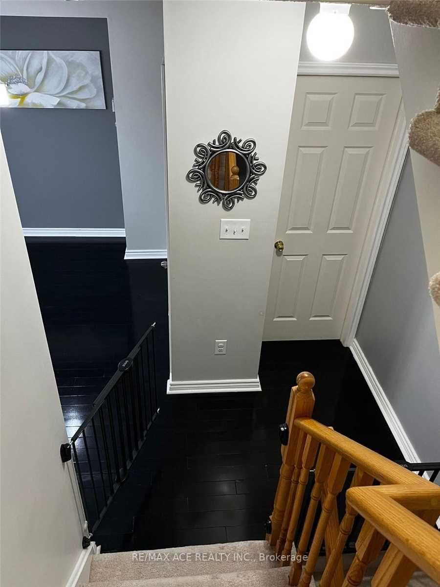 Photo 4 of 42 Linnell Street, Ajax, Central East — HOMEH