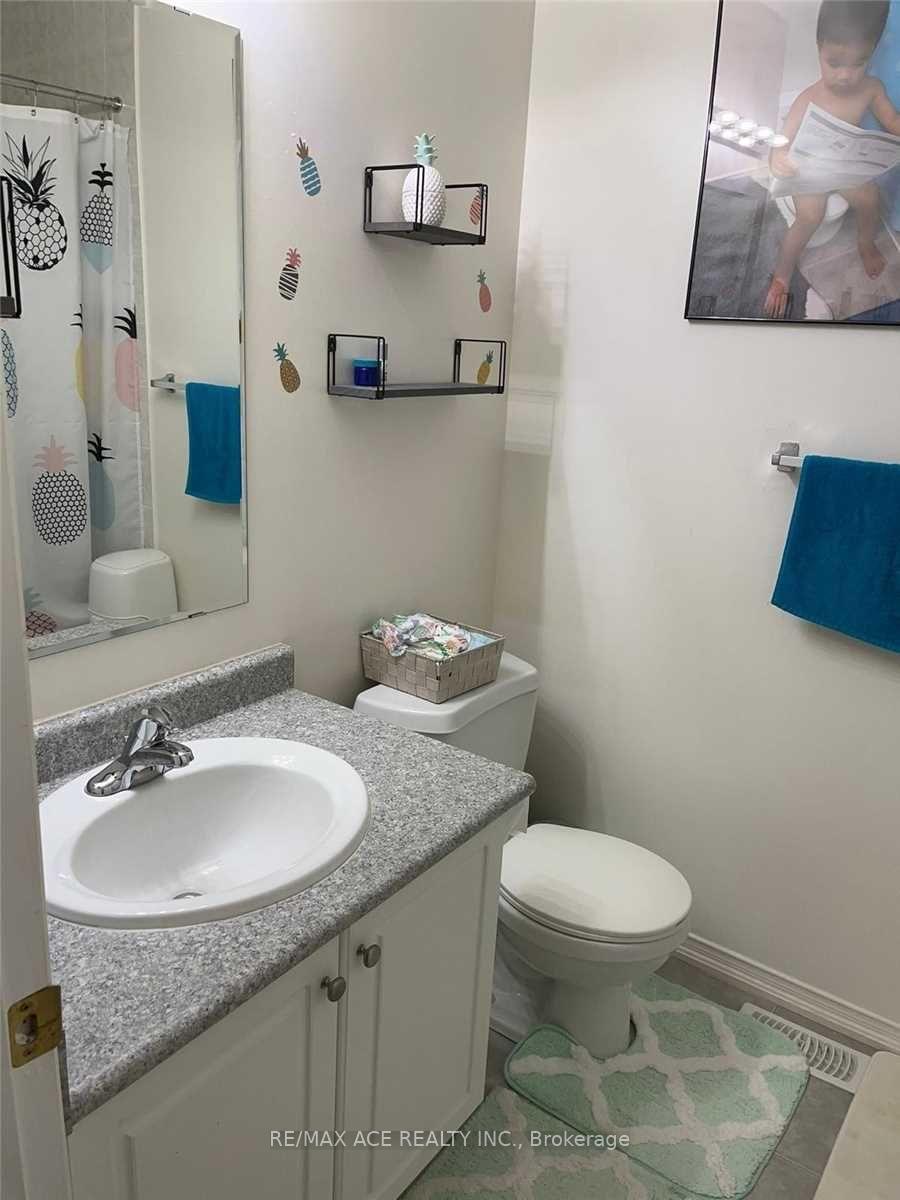 Photo 7 of 42 Linnell Street, Ajax, Central East — HOMEH