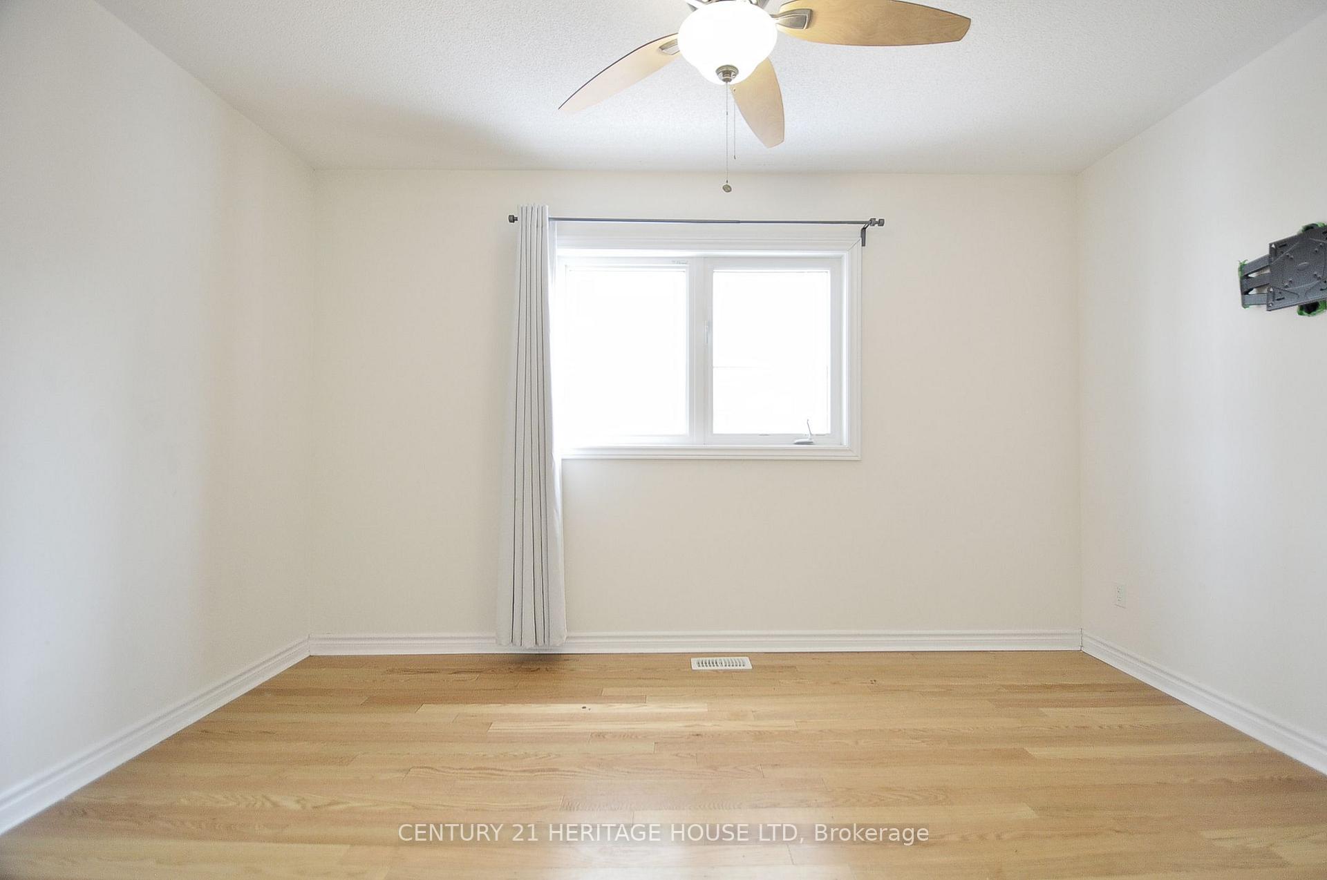 Photo 18 of 955 Adams Avenue S, North Perth, Listowel — HOMEH
