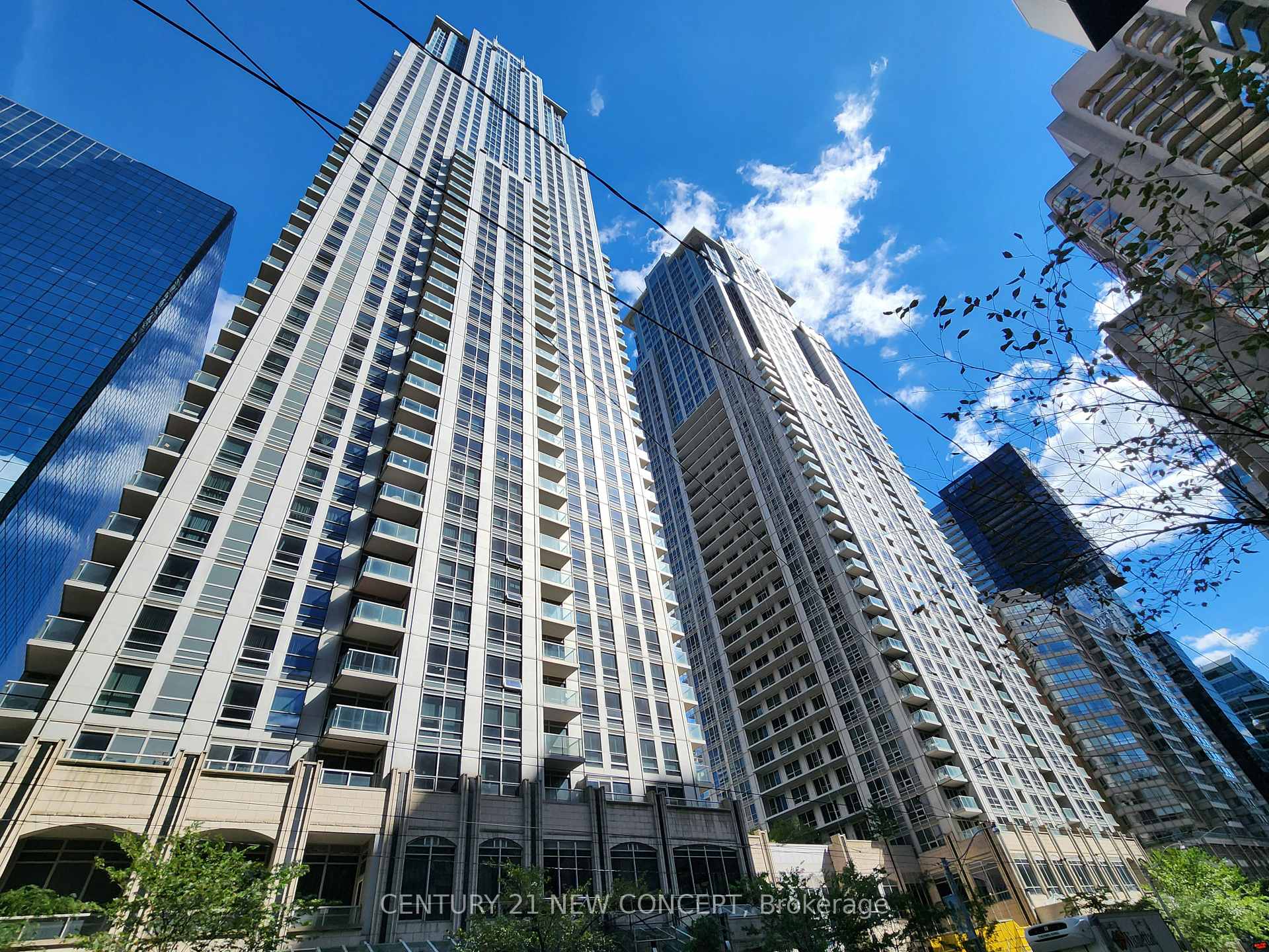Photo 1 of Unit 1806, 761 Bay Street, Toronto, Bay Street Corridor — HOMEH