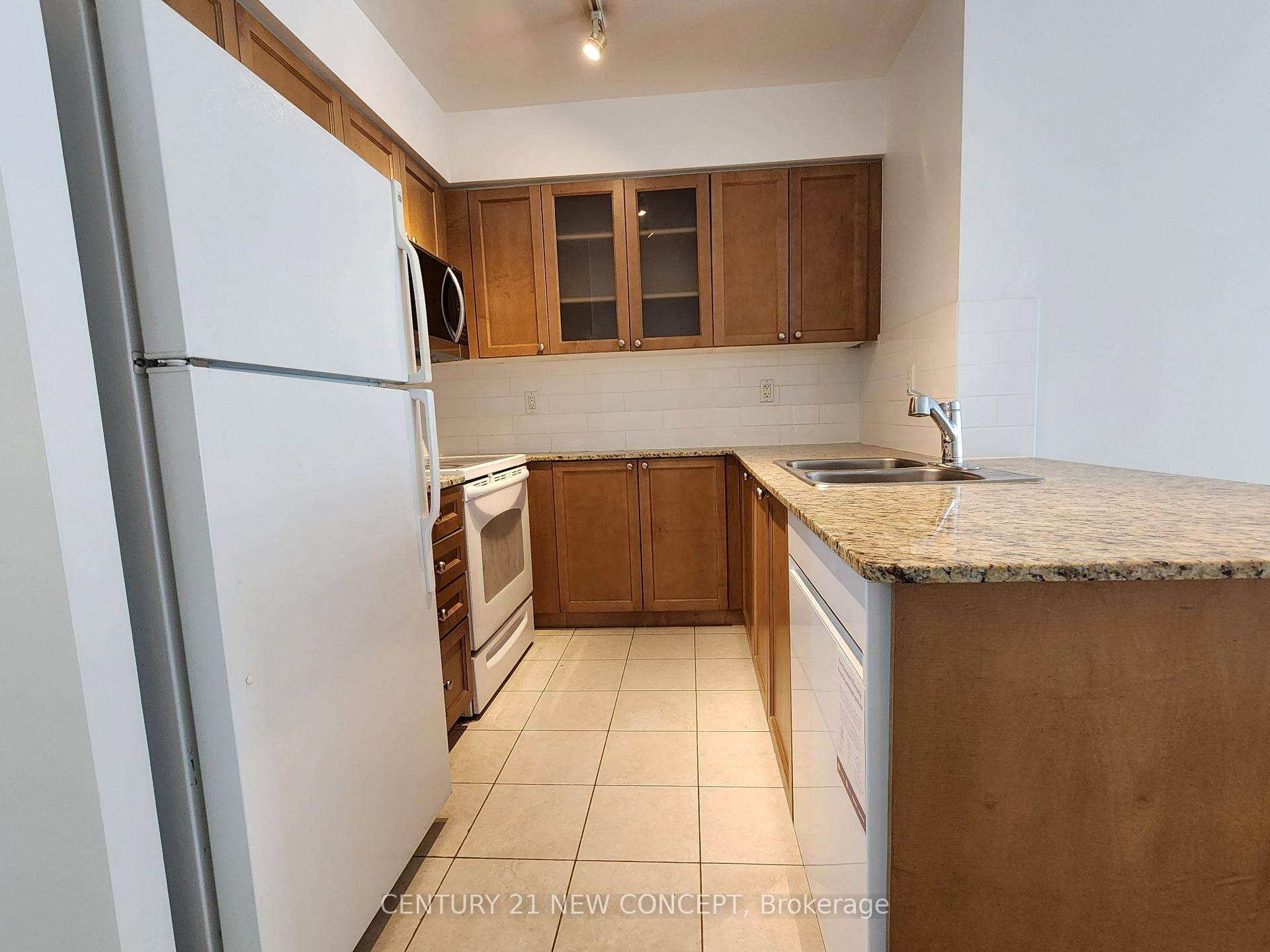 Photo 5 of Unit 1806, 761 Bay Street, Toronto, Bay Street Corridor — HOMEH
