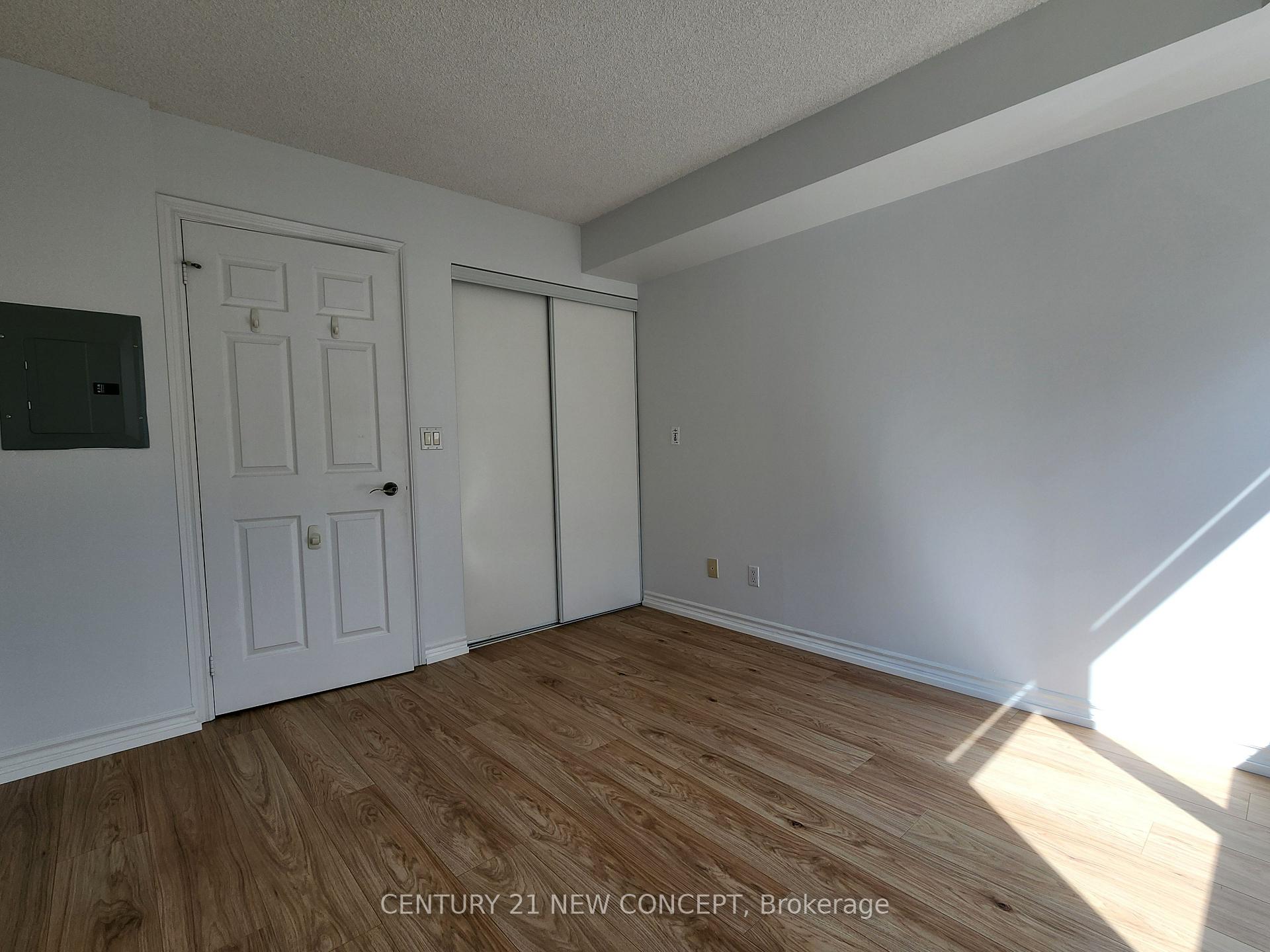 Photo 6 of Unit 1806, 761 Bay Street, Toronto, Bay Street Corridor — HOMEH