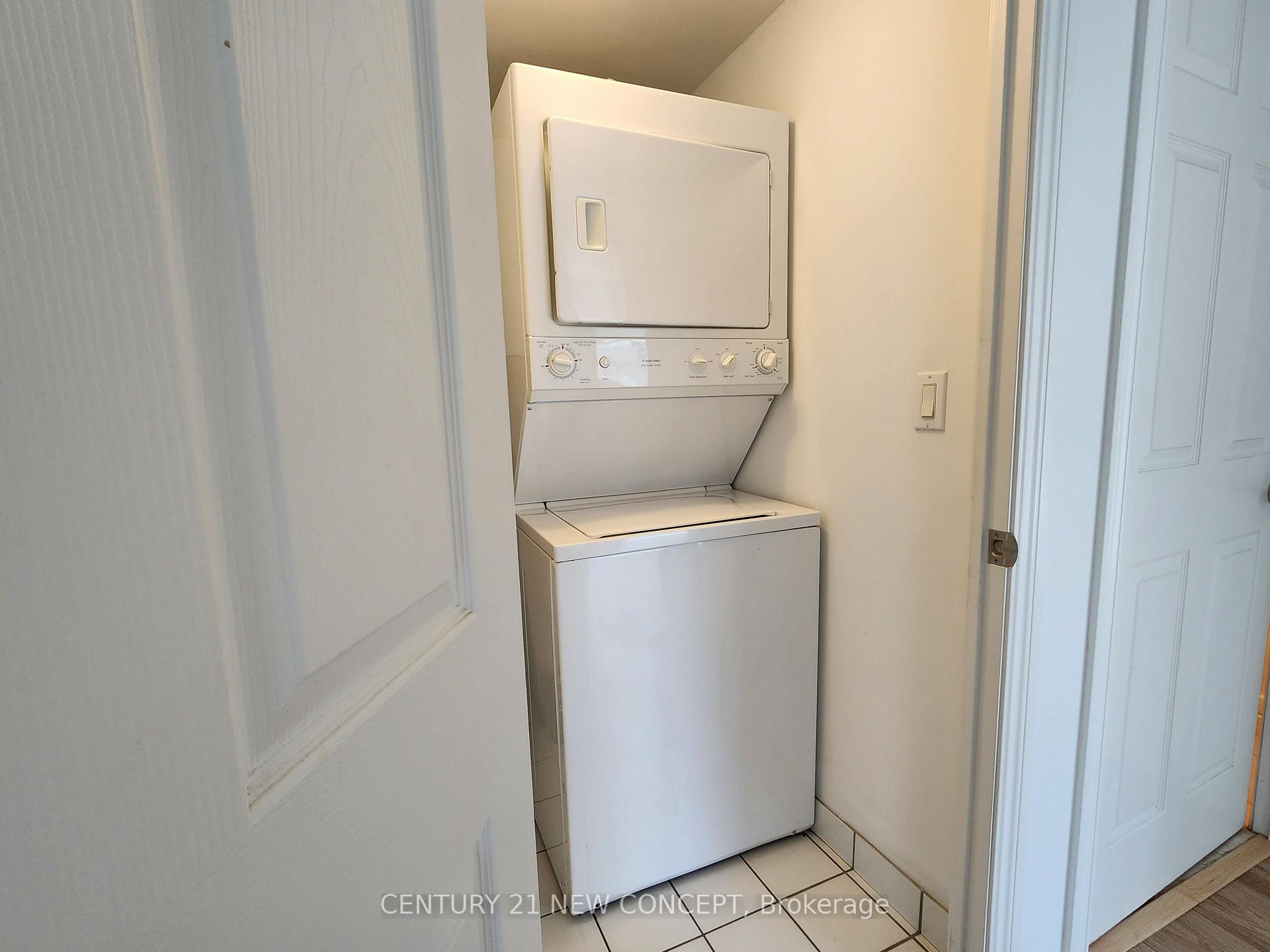 Photo 10 of Unit 1806, 761 Bay Street, Toronto, Bay Street Corridor — HOMEH