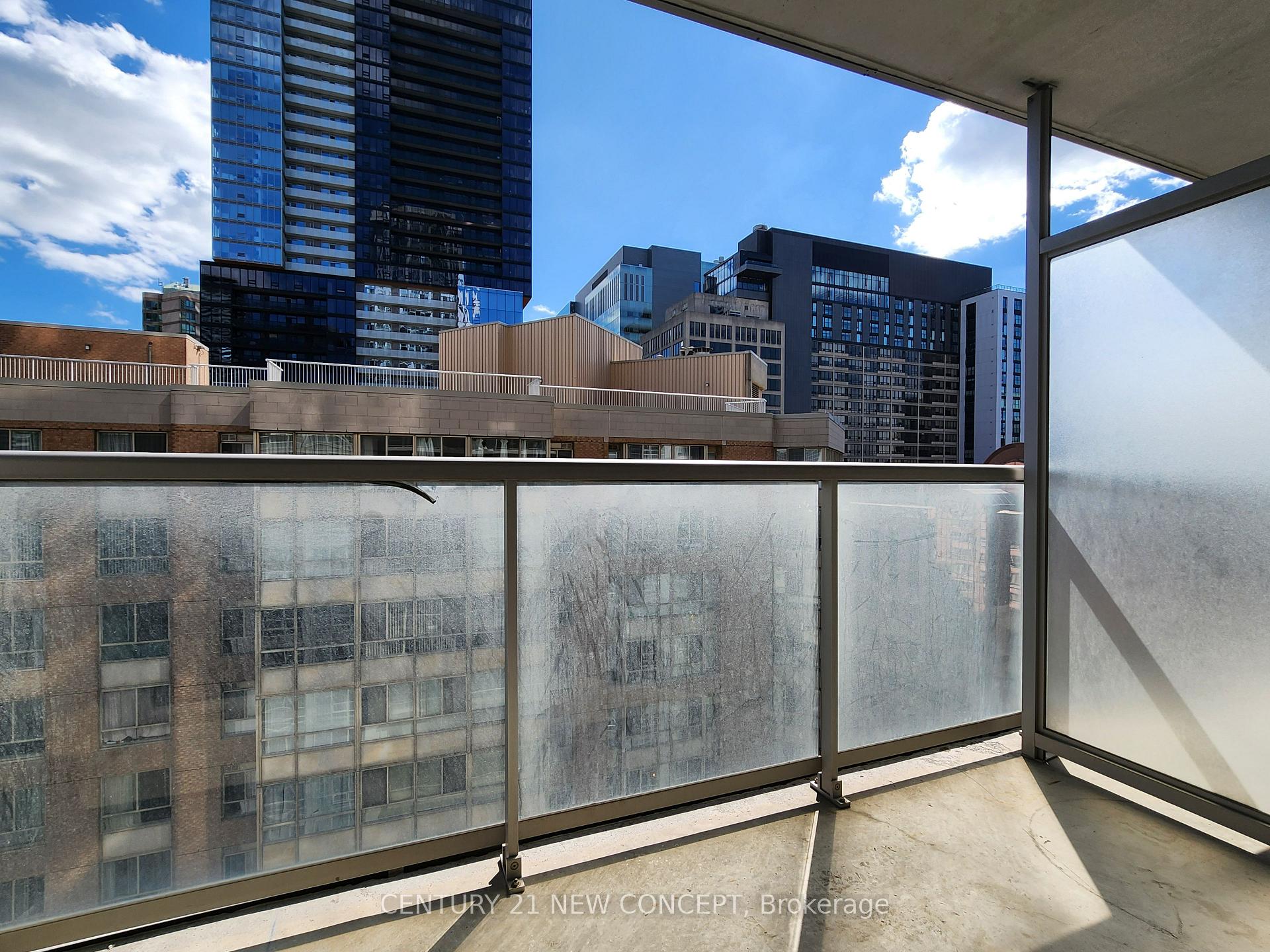 Photo 11 of Unit 1806, 761 Bay Street, Toronto, Bay Street Corridor — HOMEH