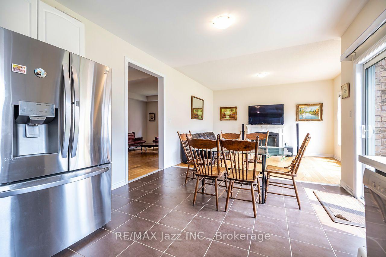 Photo 15 of 23 Furniss Street, Brock, Beaverton — HOMEH
