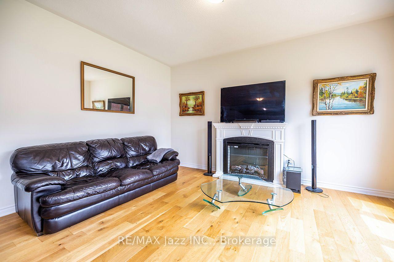 Photo 17 of 23 Furniss Street, Brock, Beaverton — HOMEH