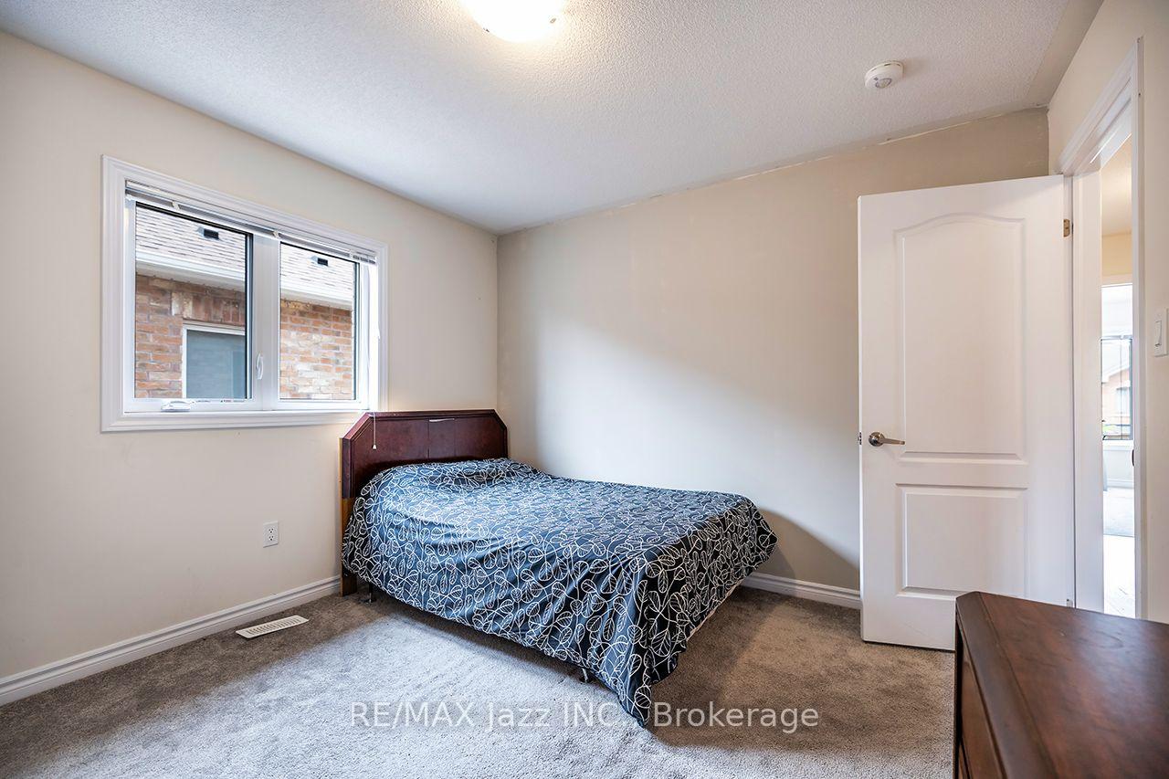 Photo 26 of 23 Furniss Street, Brock, Beaverton — HOMEH