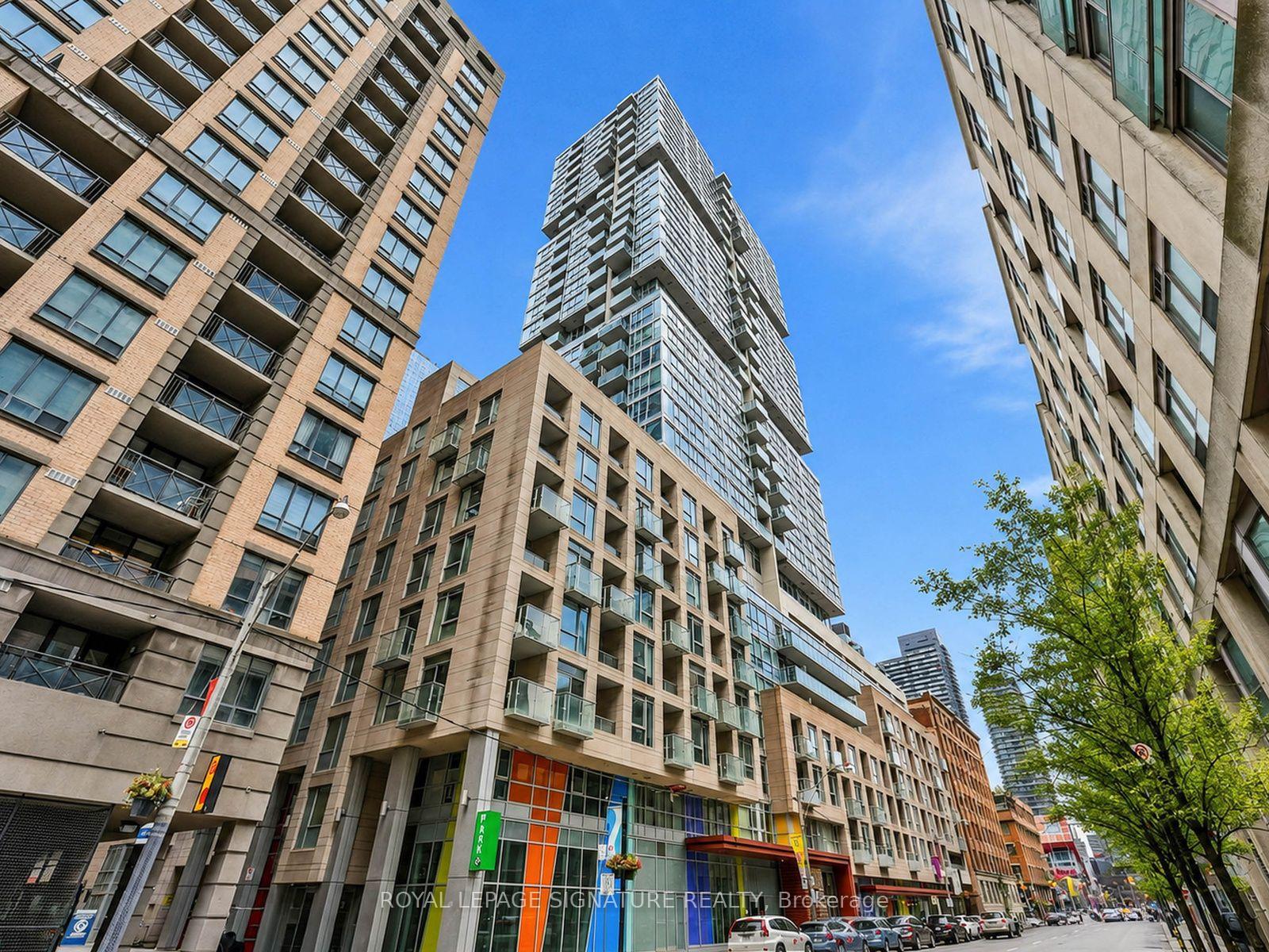 Front of Unit 2310, 199 Richmond Street W