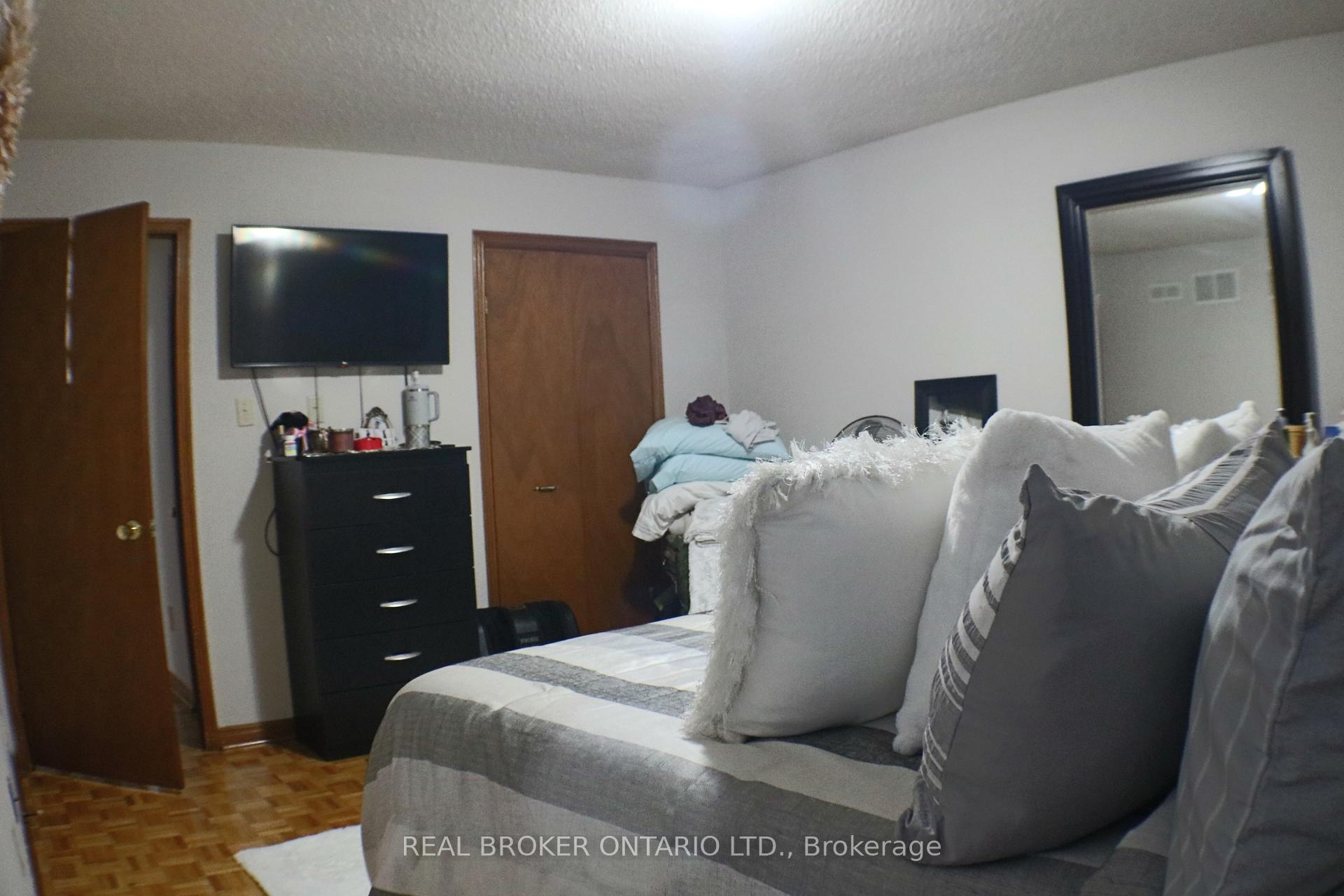 Photo 24 of 24 Fallen Oak Court, Brampton, Fletcher's Creek South — HOMEH