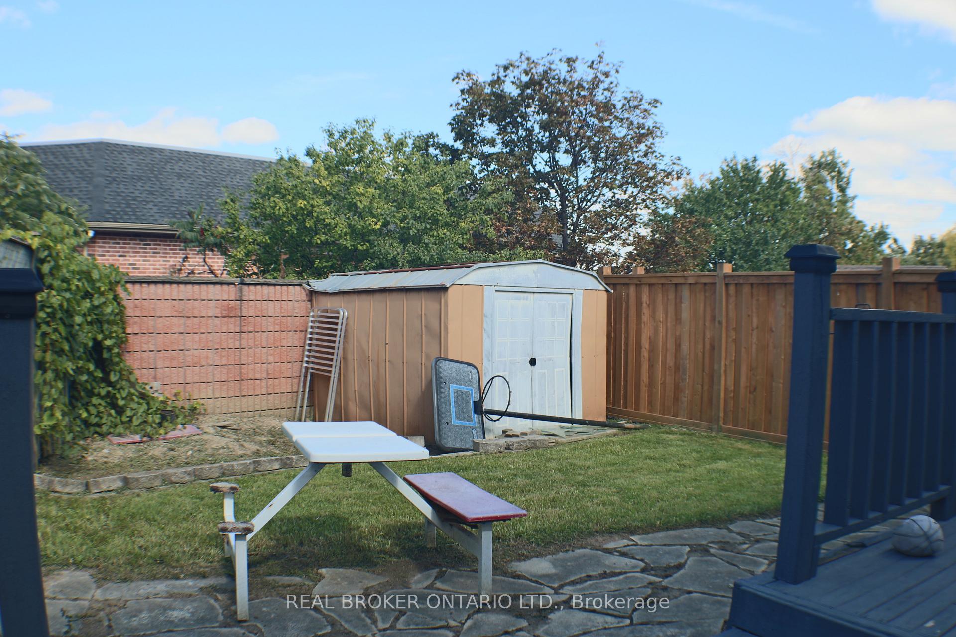 Photo 25 of 24 Fallen Oak Court, Brampton, Fletcher's Creek South — HOMEH