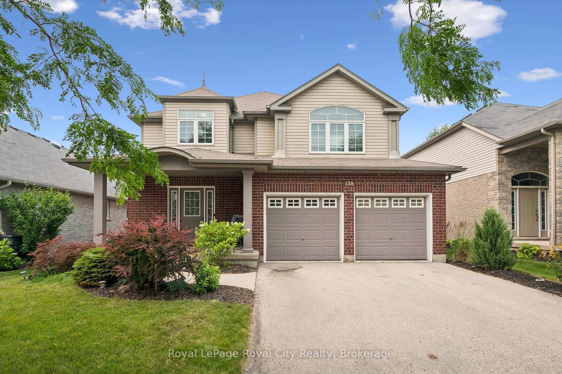 Photo 2 of 138 Flanders Road, Waterloo, Breslau — HOMEH