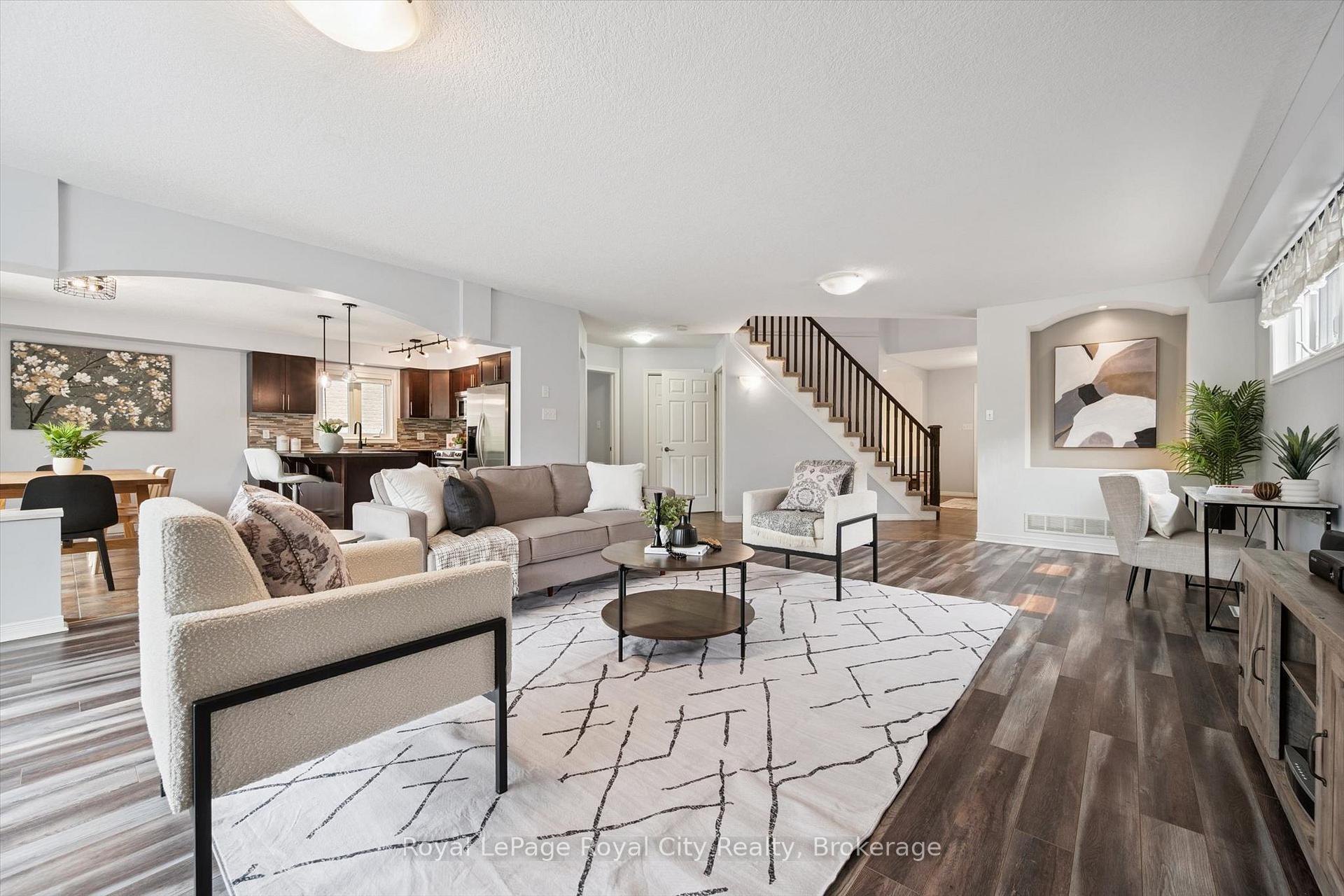 Photo 23 of 138 Flanders Road, Waterloo, Breslau — HOMEH
