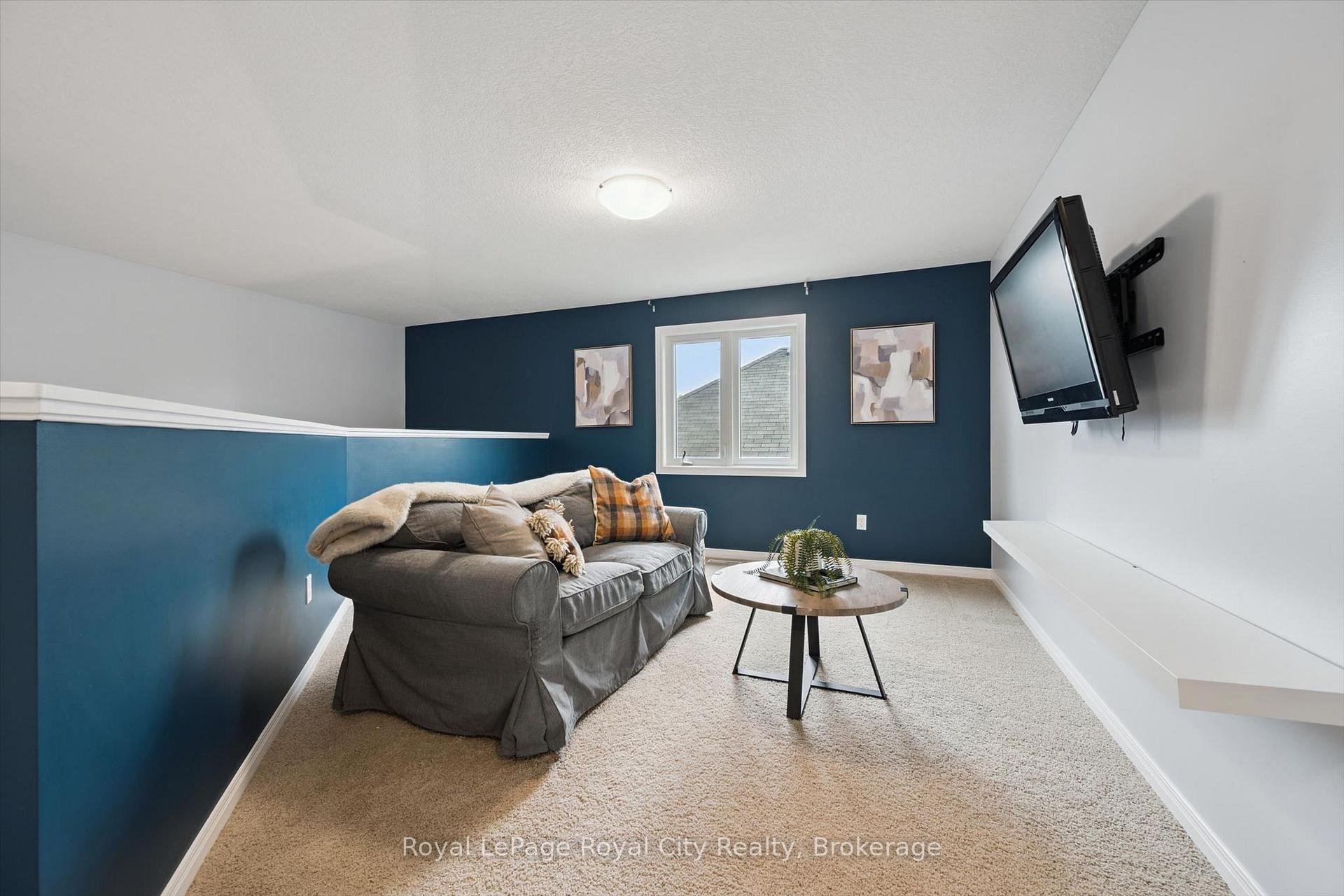 Photo 43 of 138 Flanders Road, Waterloo, Breslau — HOMEH