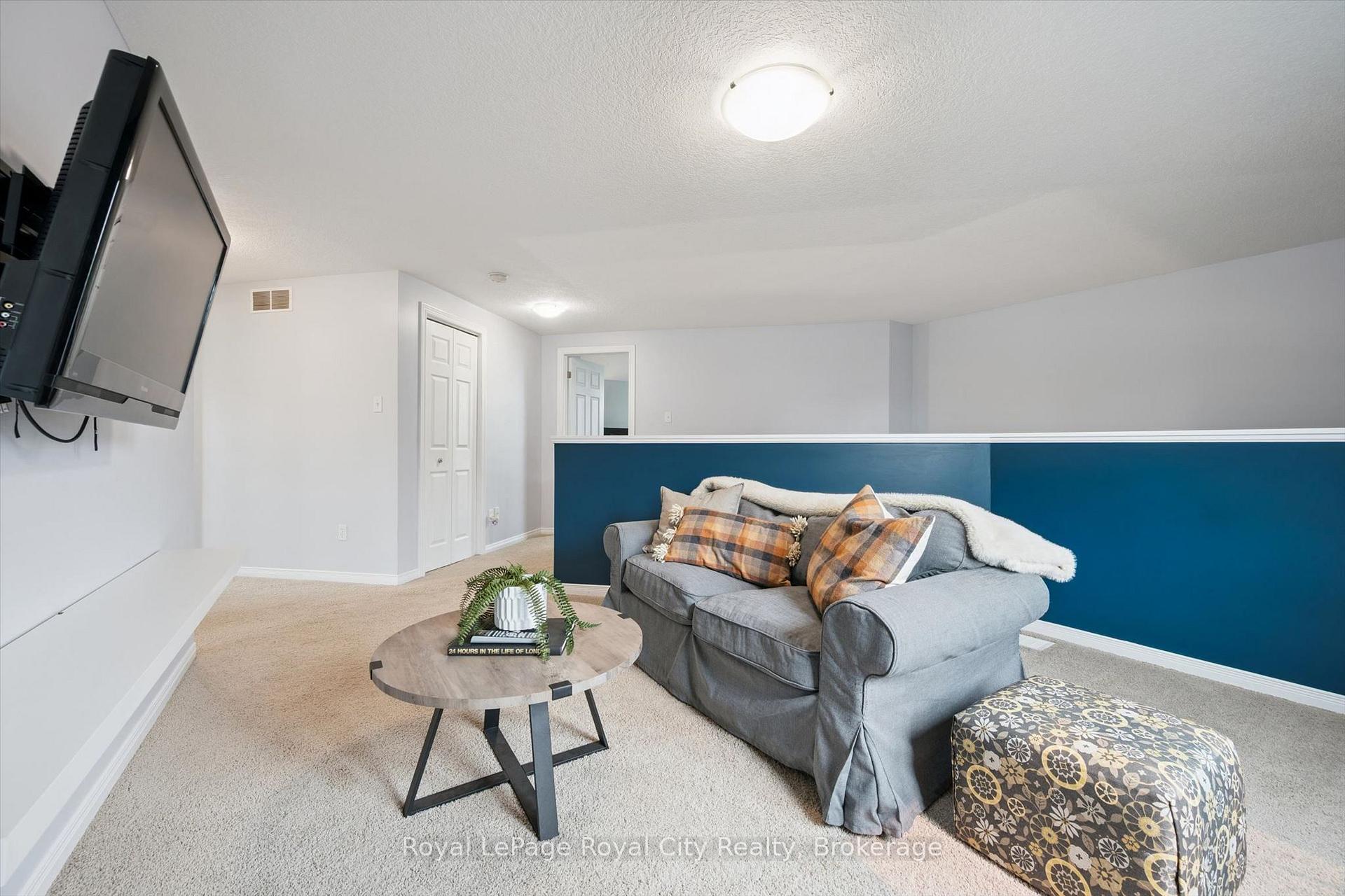 Photo 45 of 138 Flanders Road, Waterloo, Breslau — HOMEH