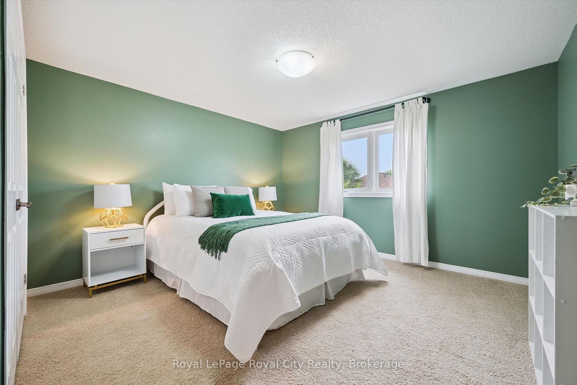 Photo 49 of 138 Flanders Road, Waterloo, Breslau — HOMEH